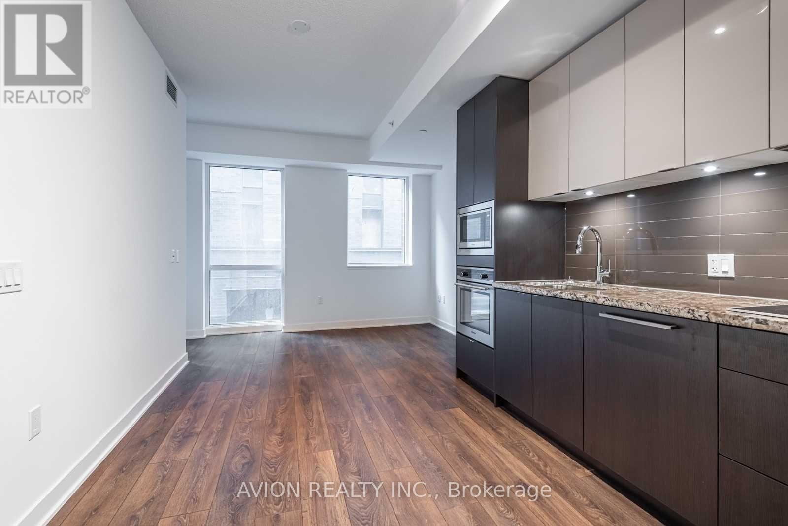 Apartment at 906 - 115 BLUE JAYS WAY, Toronto