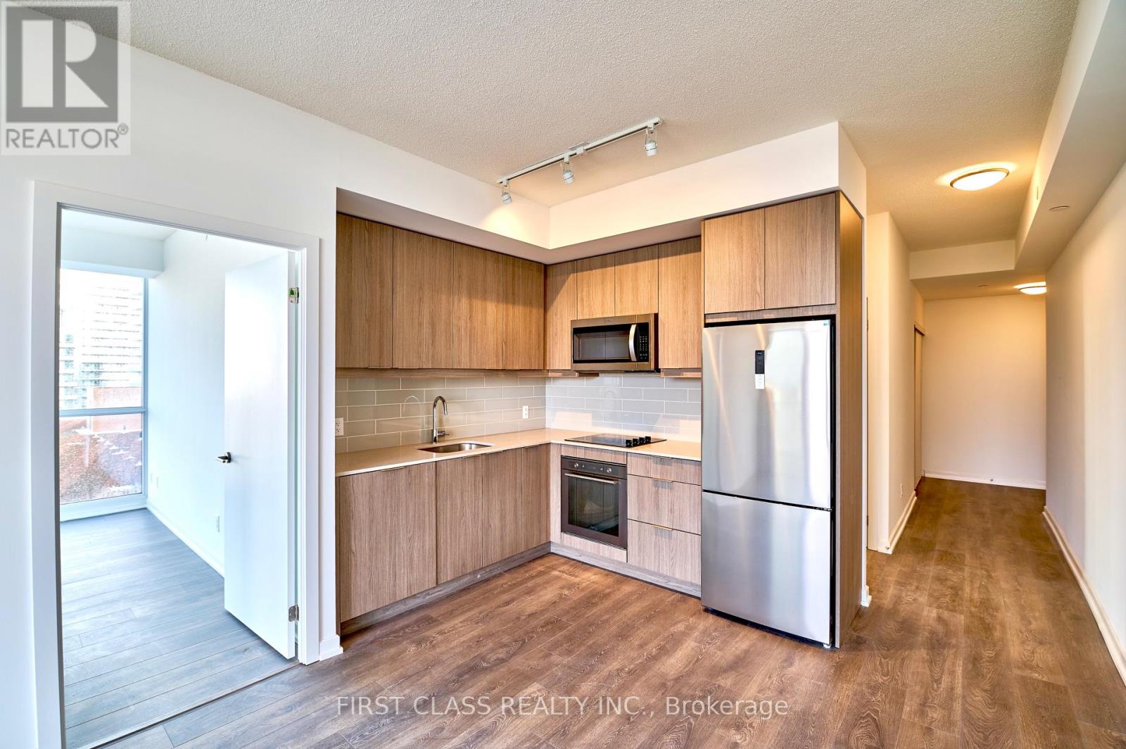 Apartment at 908 - 36 FOREST MANOR ROAD, Toronto (Henry Farm)