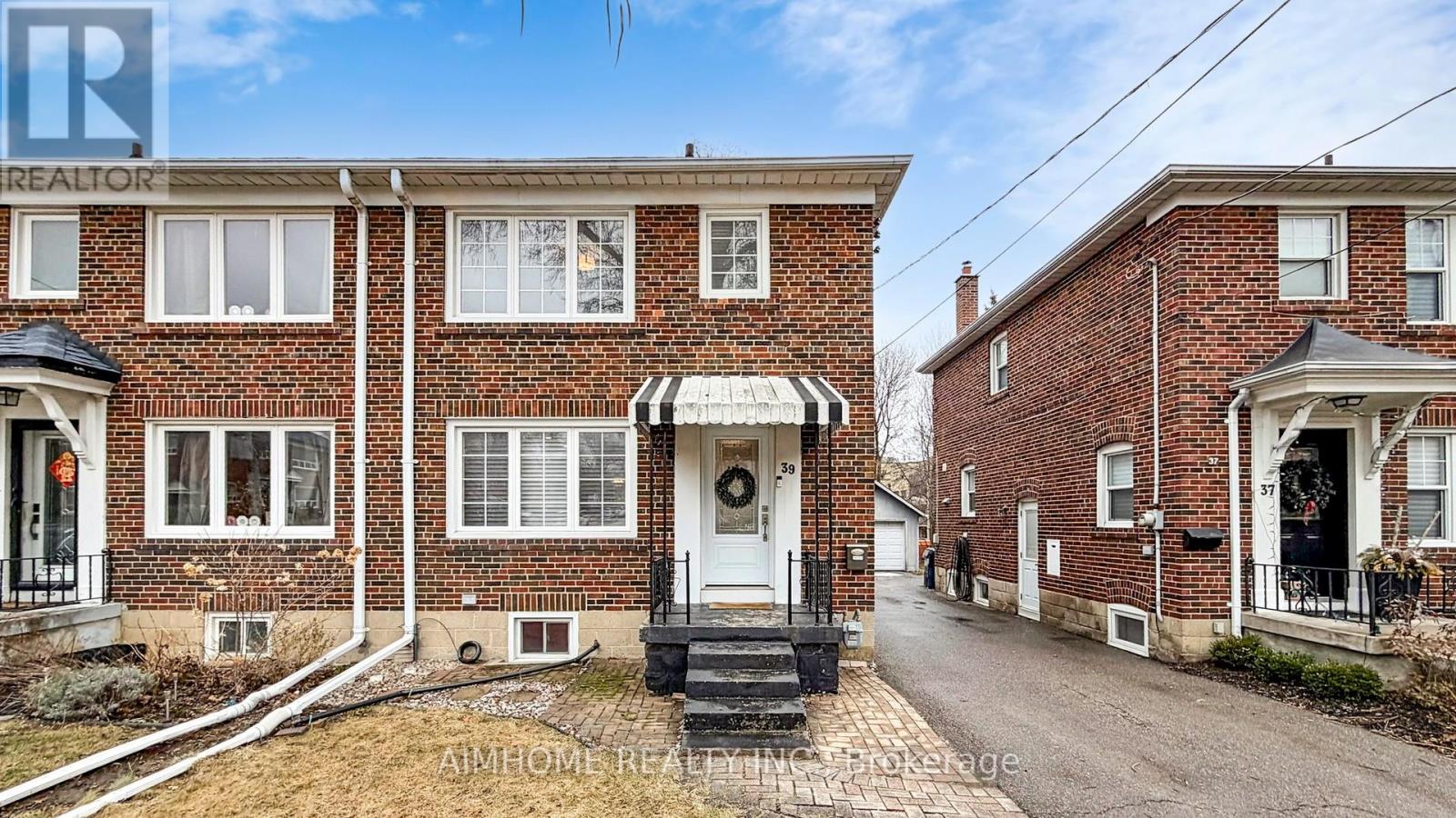 Semi-Detached/Link at 39 BRENTCLIFFE ROAD, Toronto (Leaside)