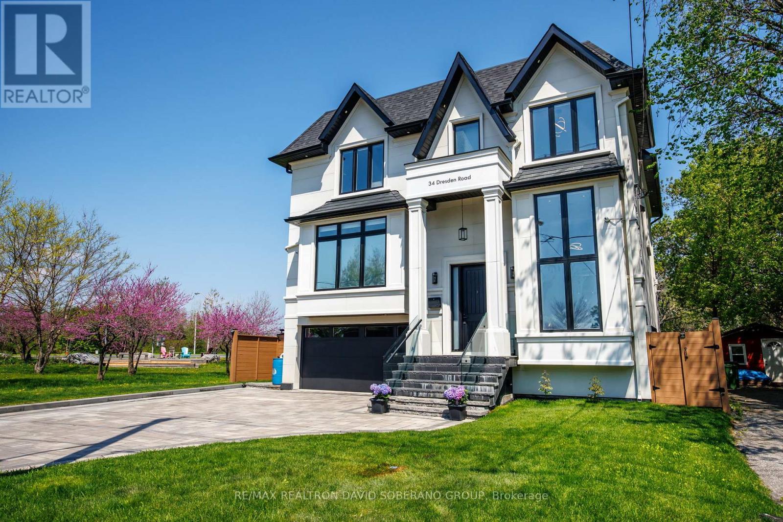 Detached at 34 DRESDEN ROAD, Toronto (Clanton Park)