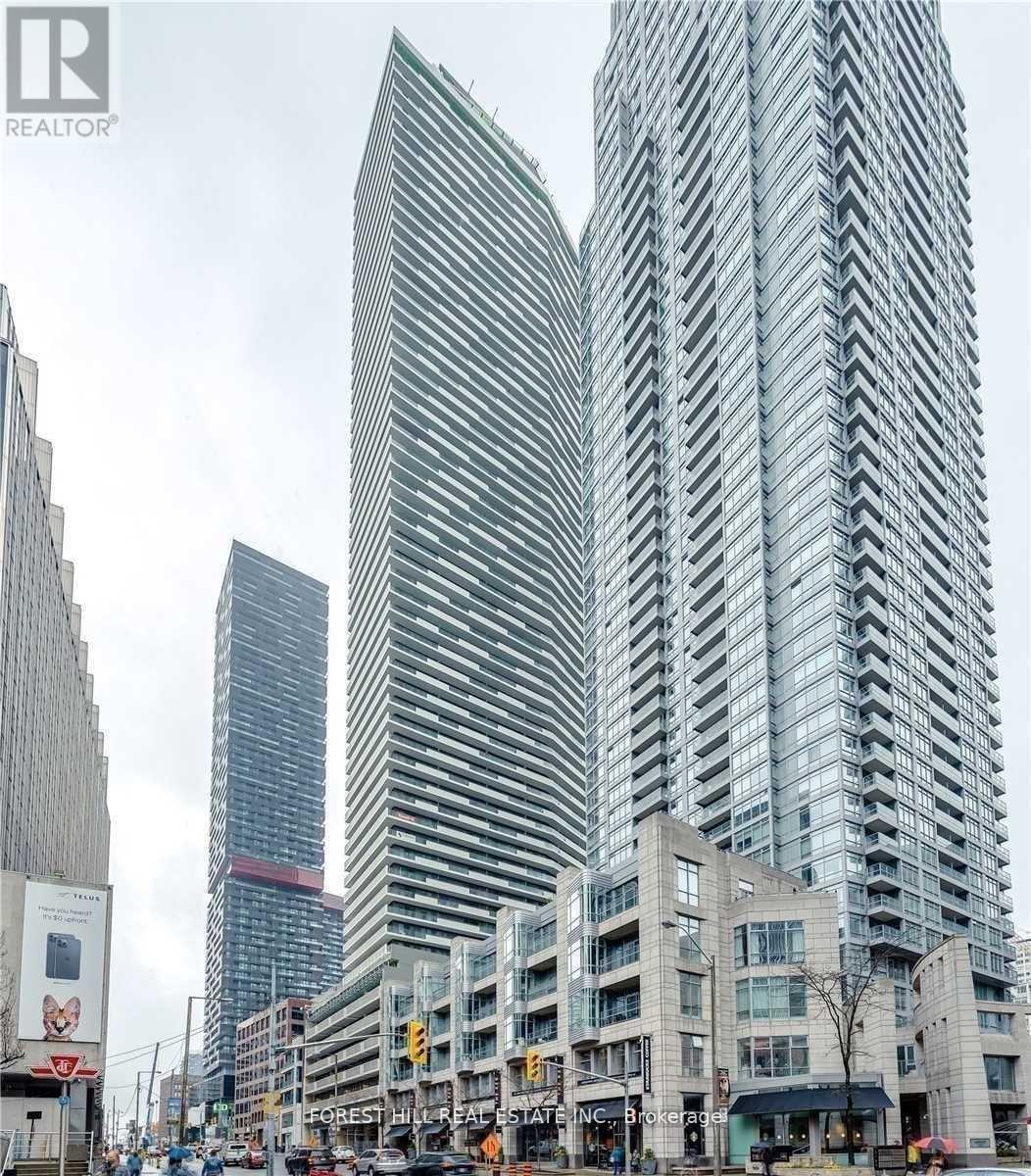 Apartment at 5211 - 2221 YONGE STREET, Toronto (Mount Pleasant West)