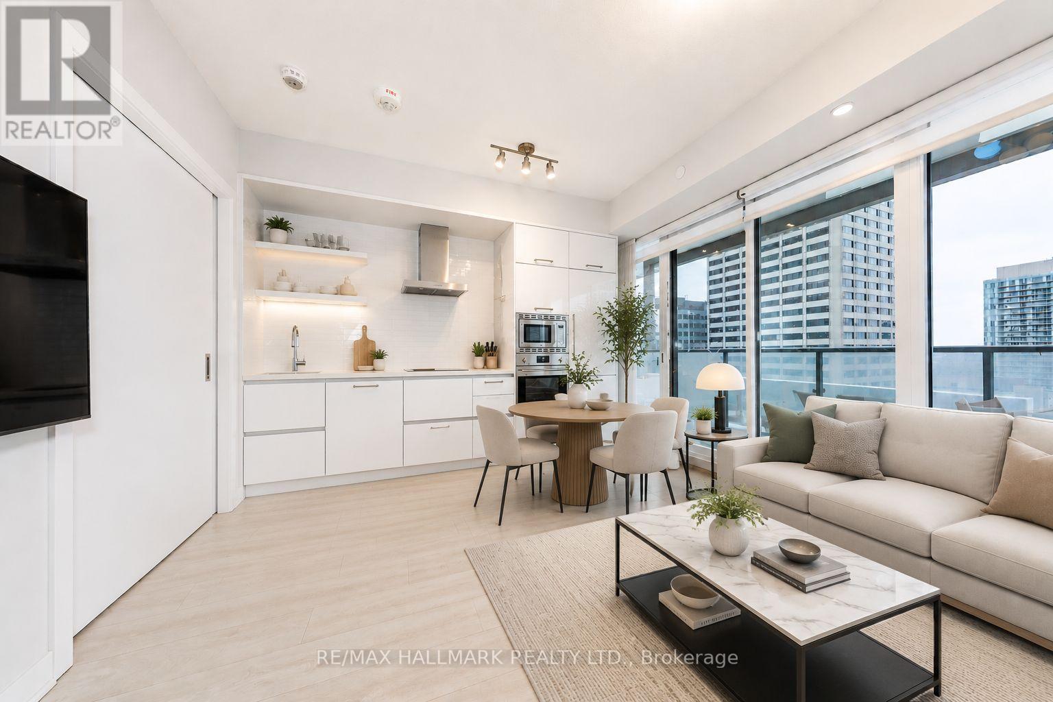 Apartment at 2211 - 2221 YONGE STREET, Toronto (Mount Pleasant West)