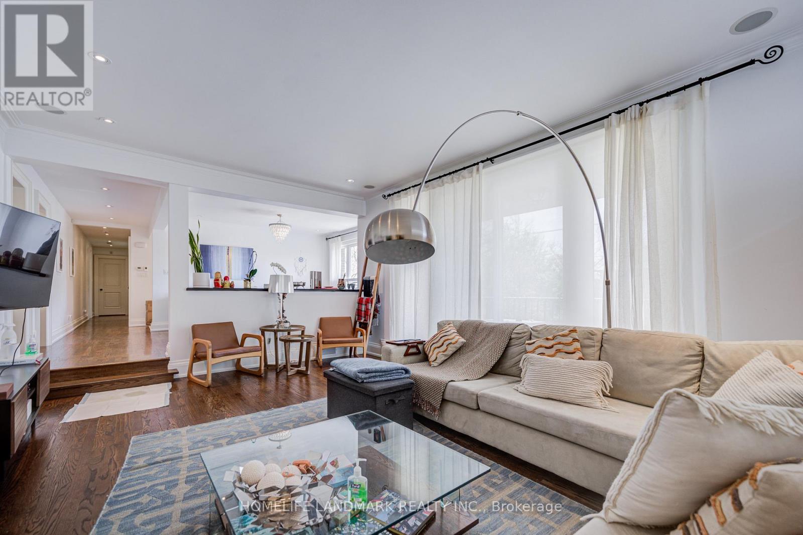 Detached at 102 STRATFORD CRESCENT, Toronto
