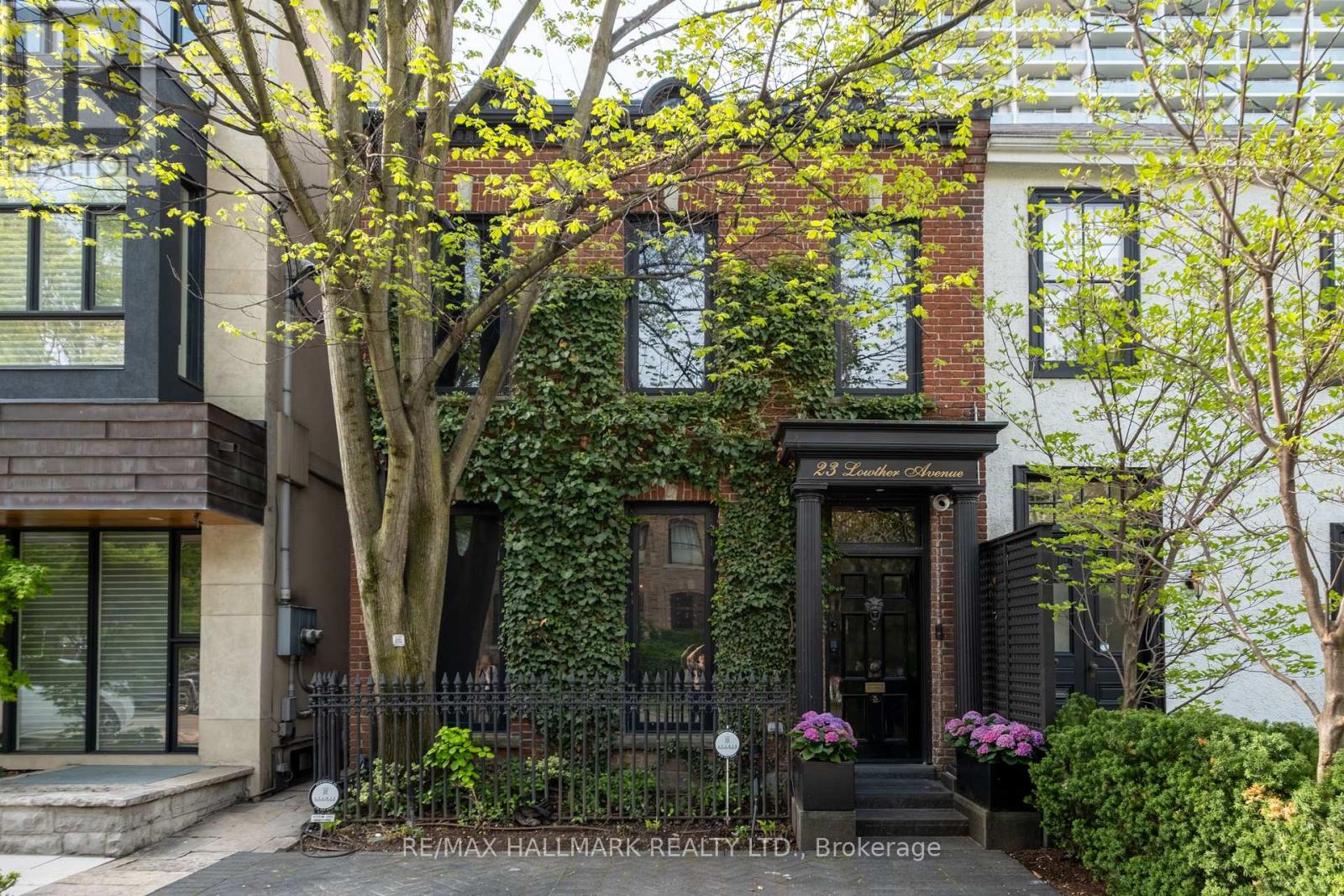 Townhouse at 23 LOWTHER AVENUE, Toronto (Annex)