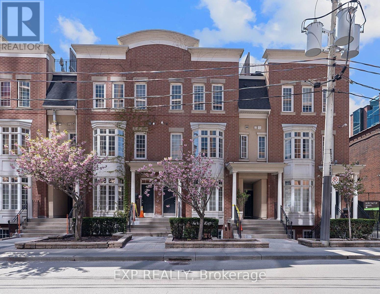 Townhouse at TH B - 12 PORTLAND STREET, Toronto (Waterfront Communities)