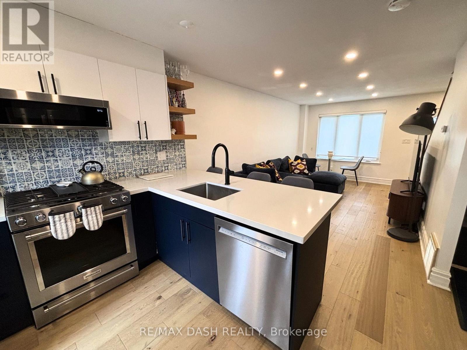 Townhouse at 3312 BATHURST STREET, Toronto (Englemount-Lawrence)