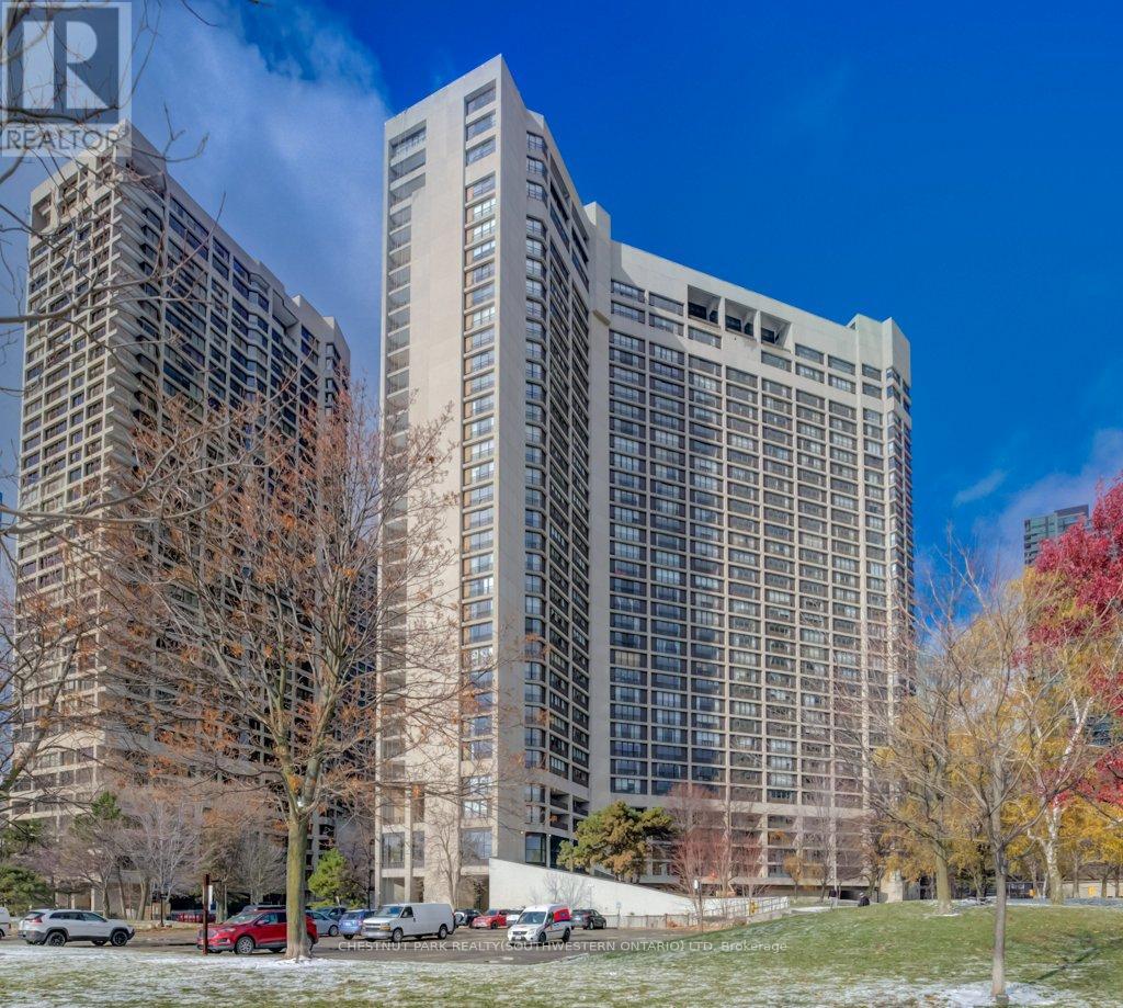 Apartment at 1017 - 33 HARBOUR SQUARE, Toronto (Waterfront Communities)
