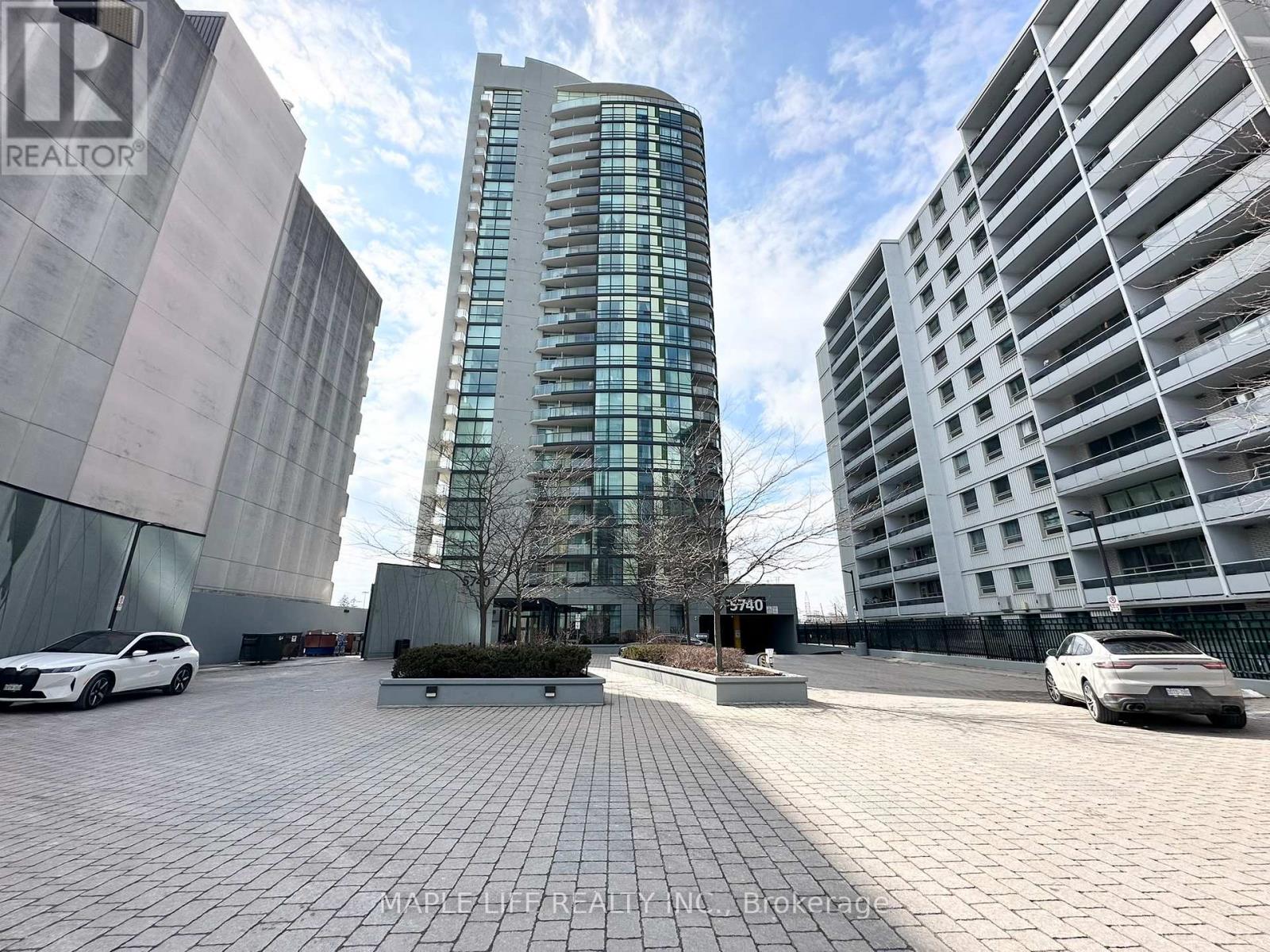 Apartment at 702 - 5740 YONGE STREET, Toronto (Newtonbrook West)