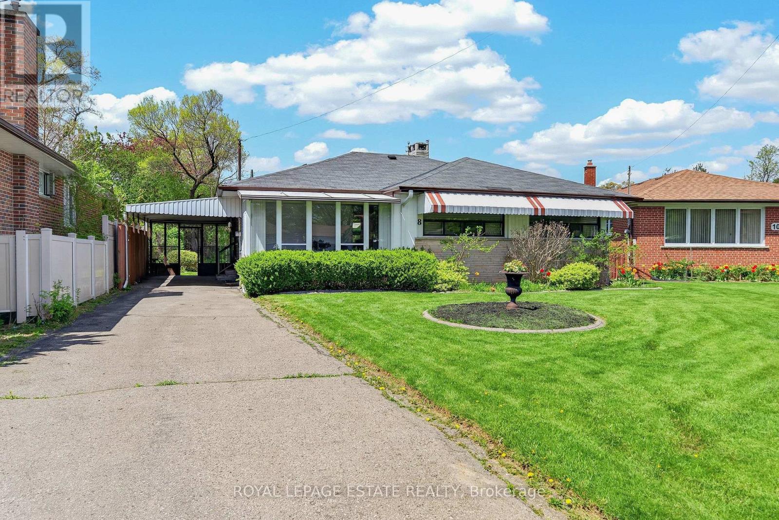 Detached at 8 WALLBRIDGE COURT, Toronto (Willowdale West)