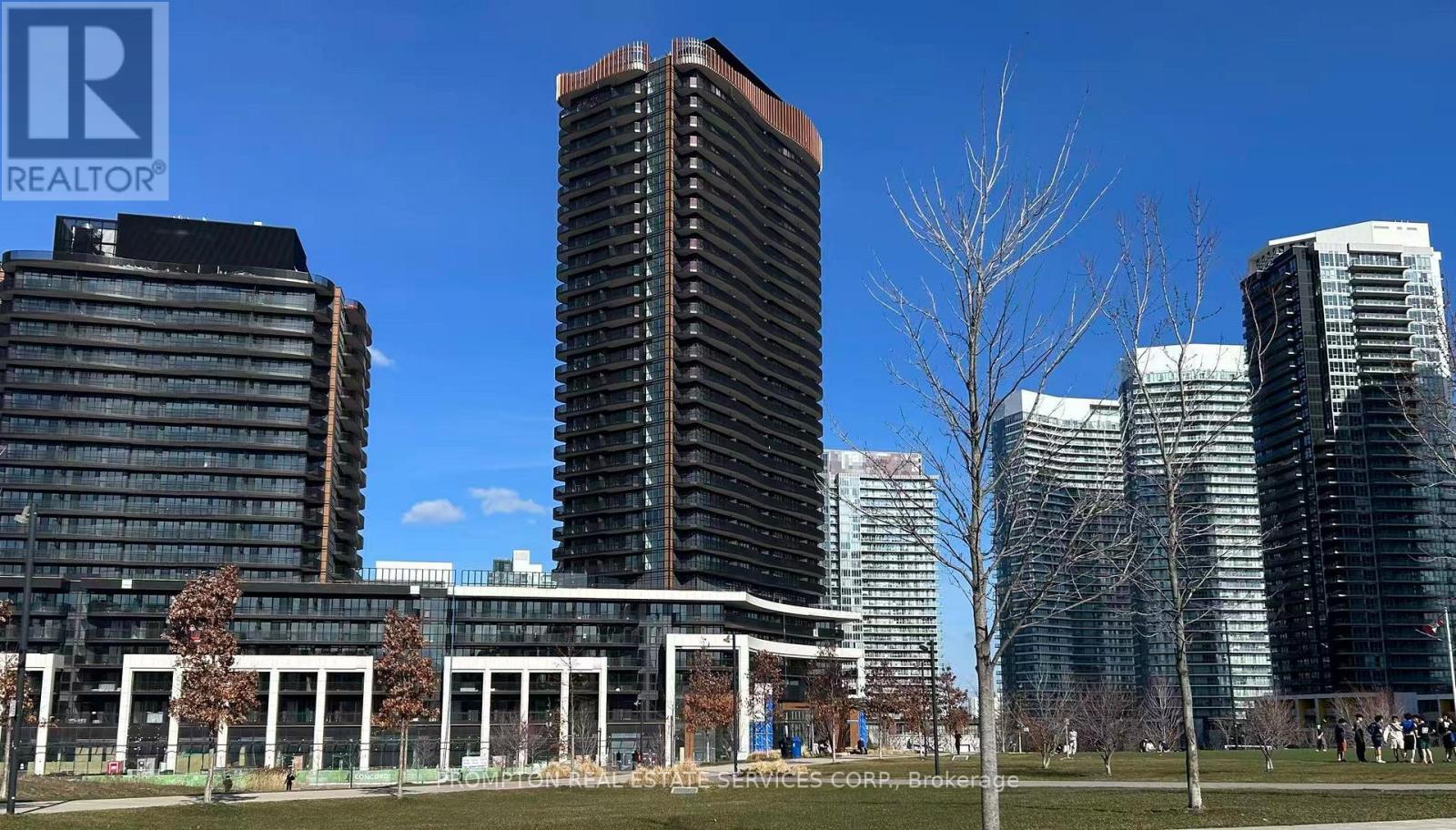 Apartment at 652 - 18 ESTHER SHINER BOULEVARD, Toronto (Bayview Village)