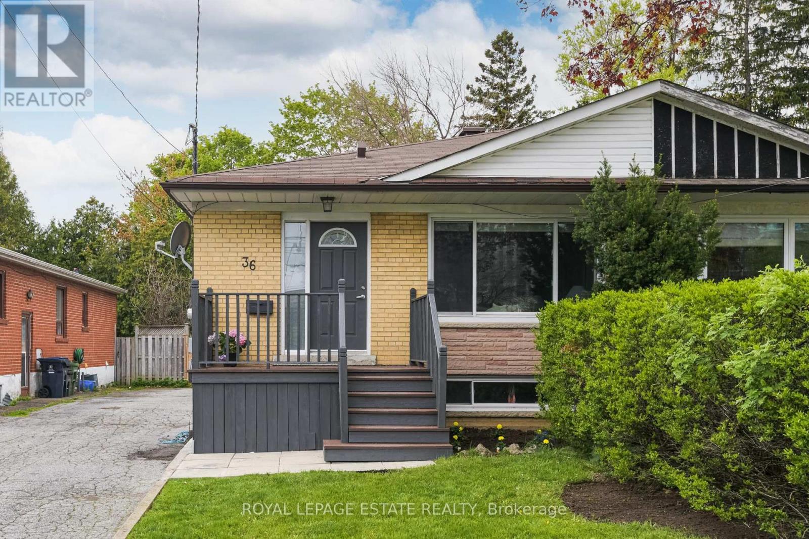 Semi-Detached/Link at 36 LINELLE STREET, Toronto (Lansing-Westgate)