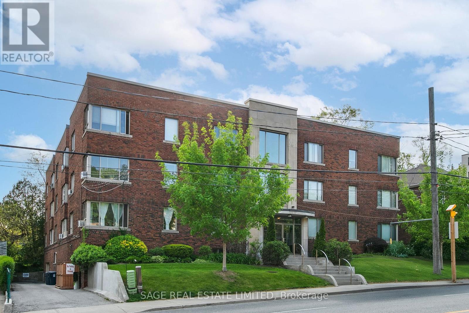 Apartment at 204 - 1840 BATHURST STREET, Toronto (Humewood-Cedarvale)