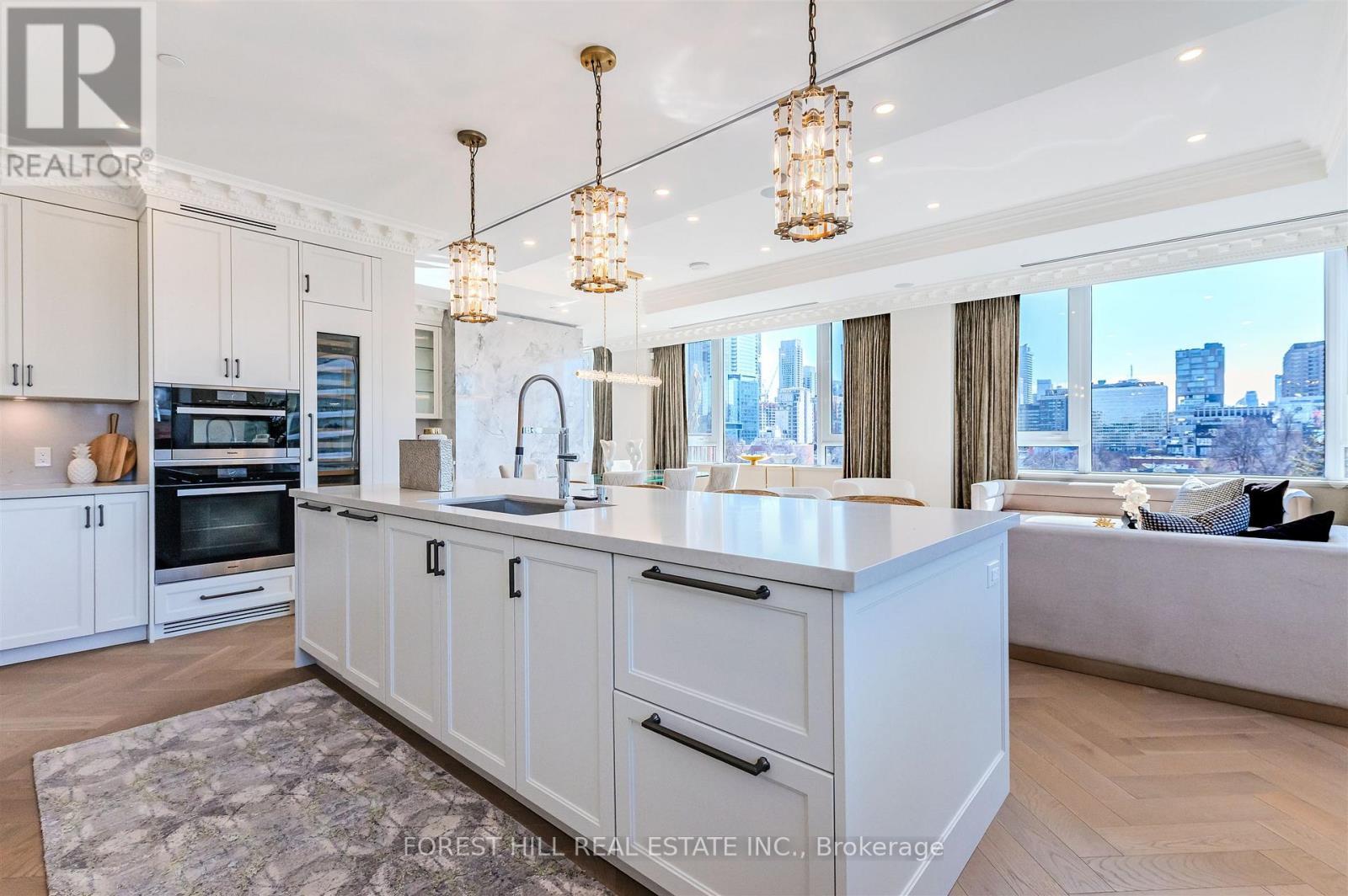 Apartment at 602 - 128 HAZELTON AVENUE, Toronto (Annex)