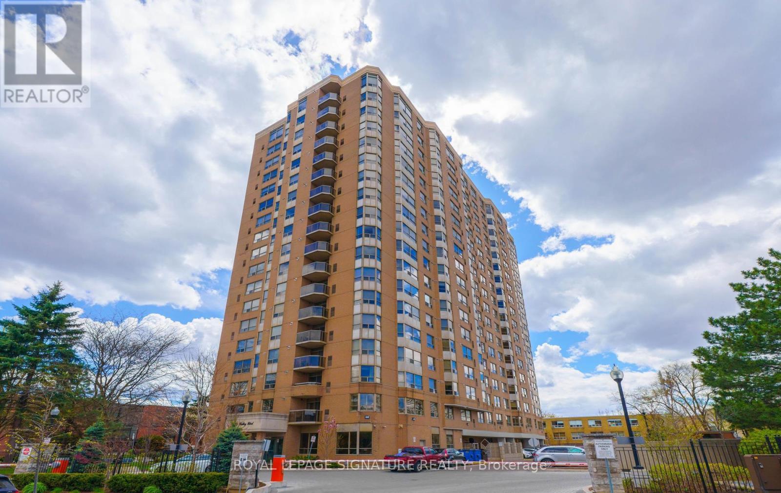 Apartment at 508 - 265 RIDLEY BOULEVARD, Toronto (Bedford Park-Nortown)