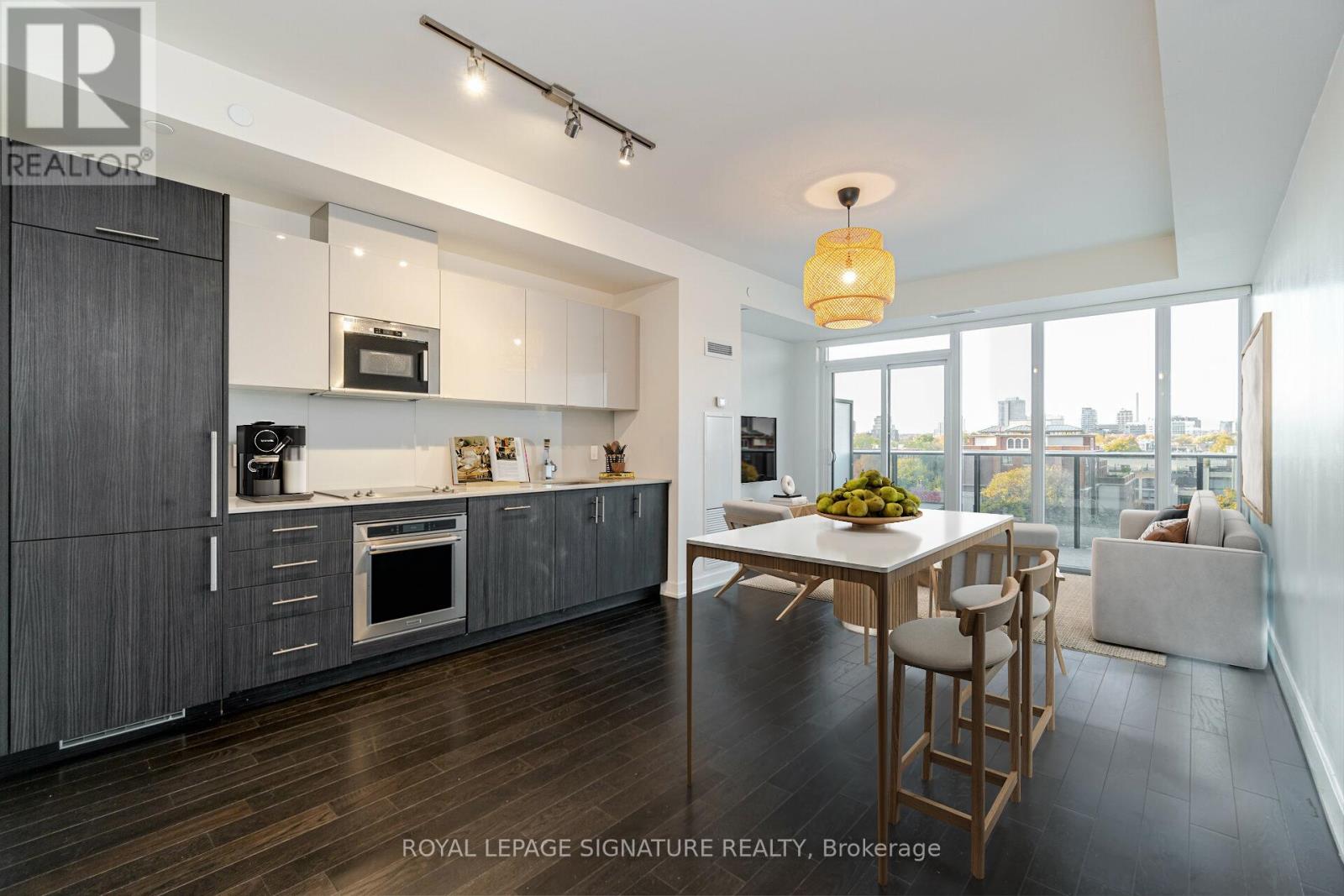 Apartment at 811 - 330 RICHMOND STREET W, Toronto (Waterfront Communities)