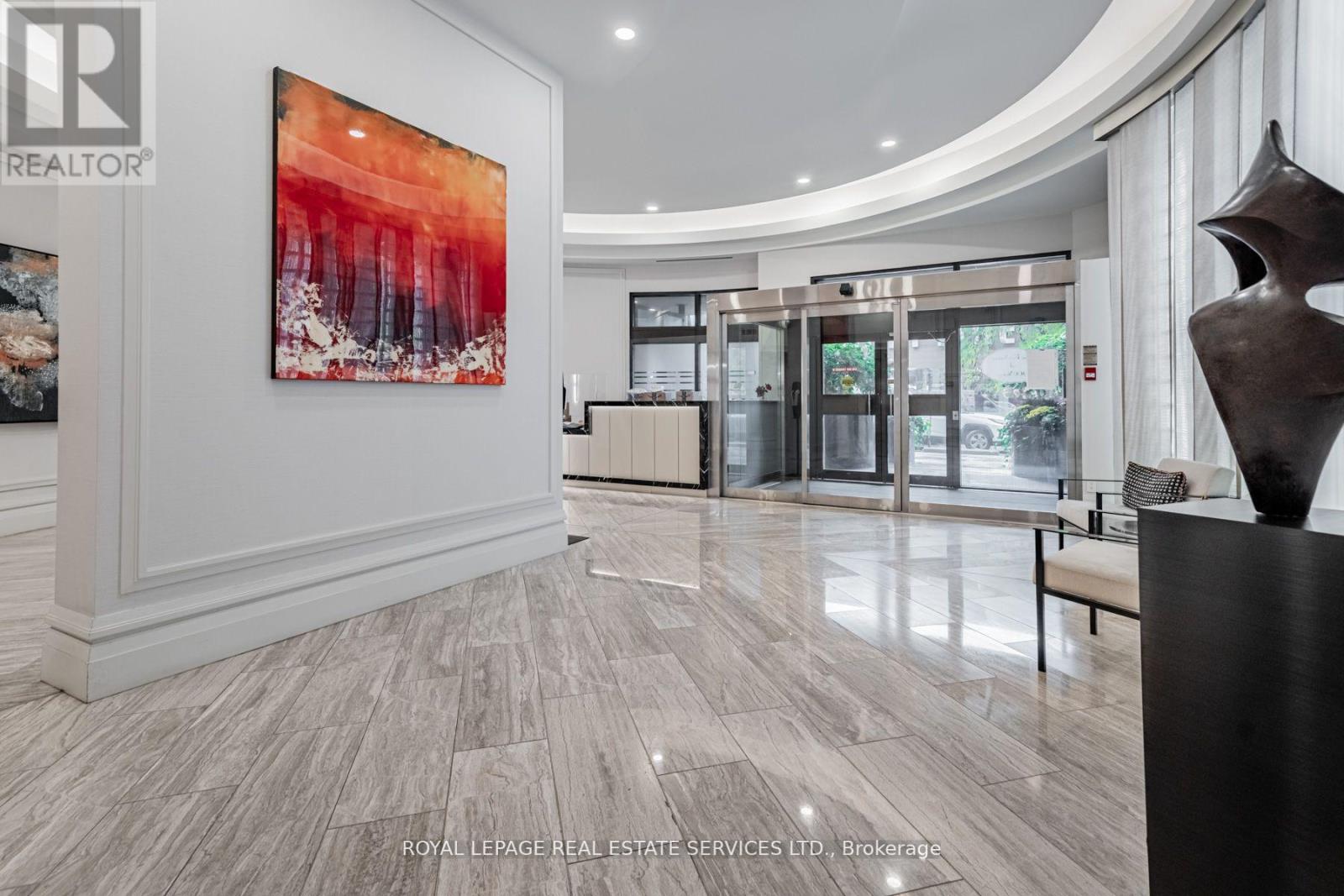 Apartment at 403 - 900 YONGE STREET, Toronto (Annex)