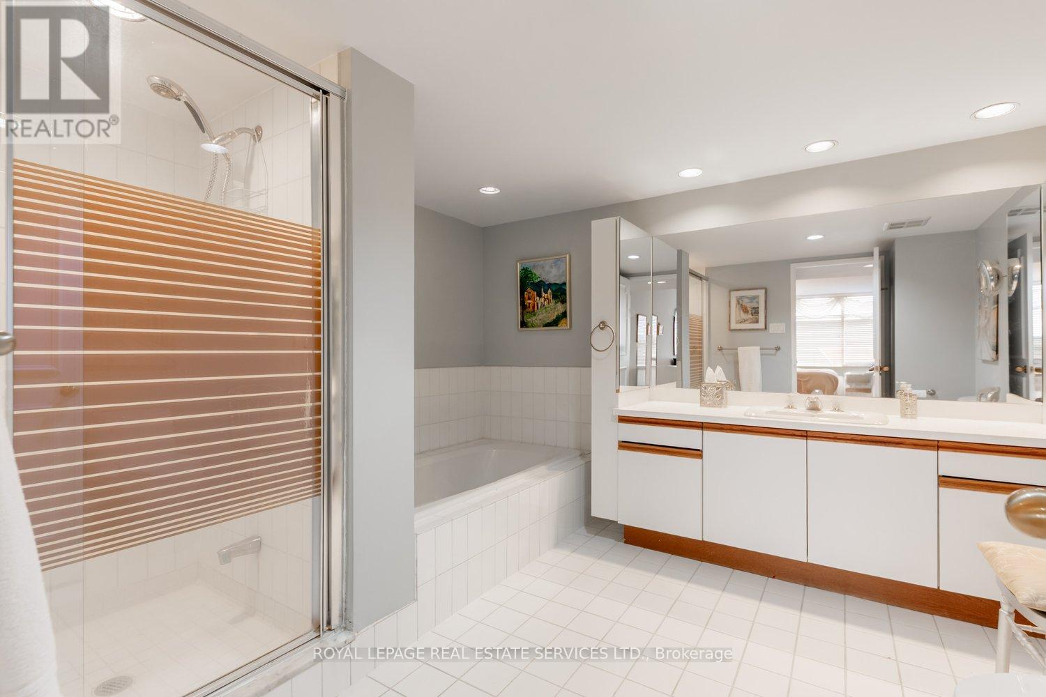 Apartment at 403 - 900 YONGE STREET, Toronto