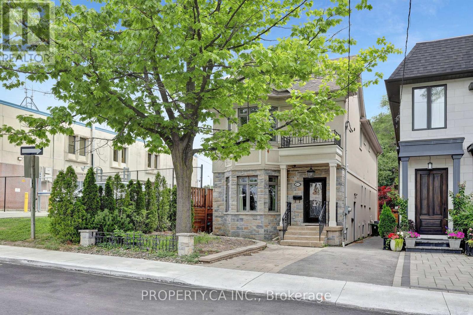 Detached at 493 WINNETTE AVENUE, Toronto (Humewood-Cedarvale)