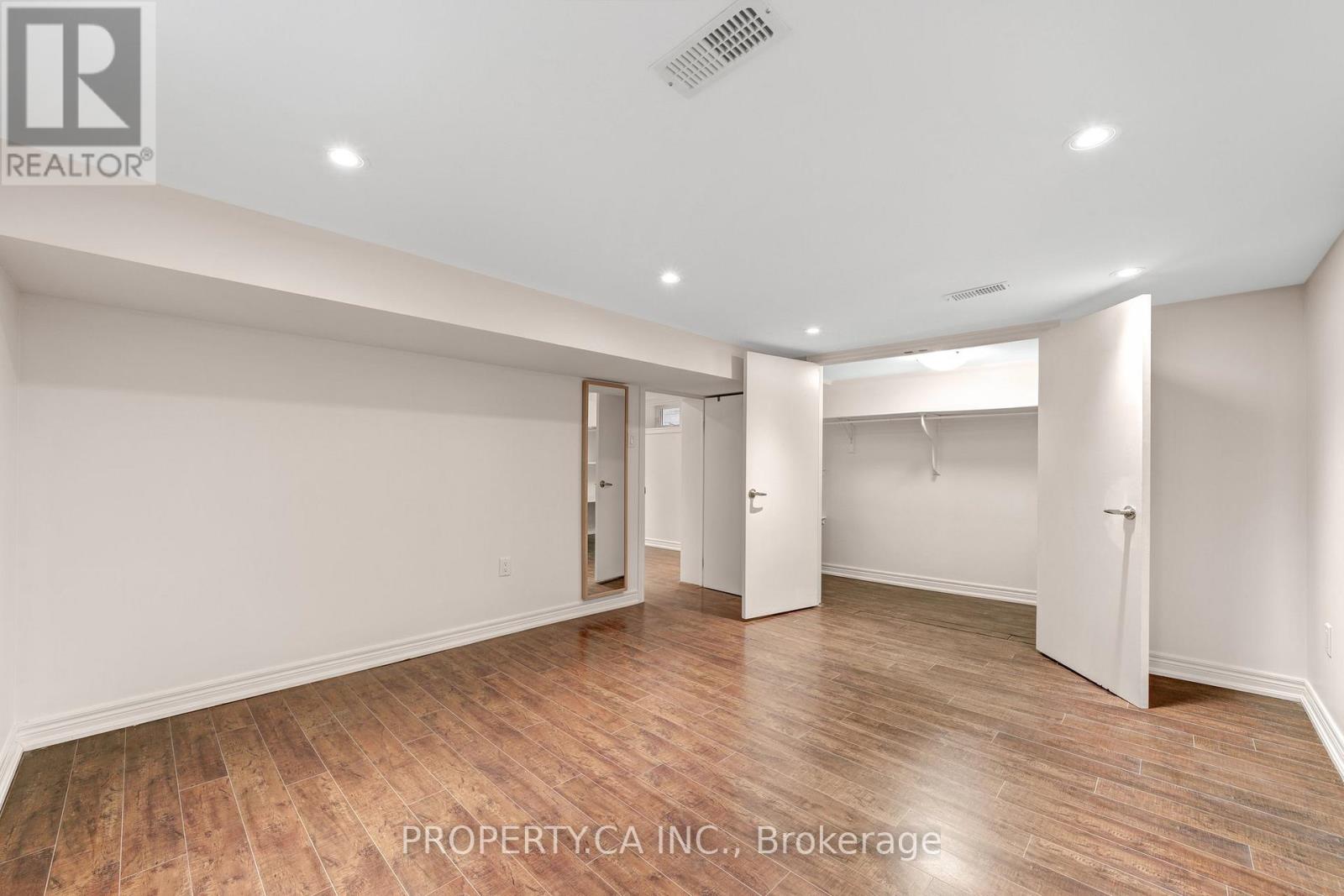 Detached at 493 WINNETTE AVENUE, Toronto