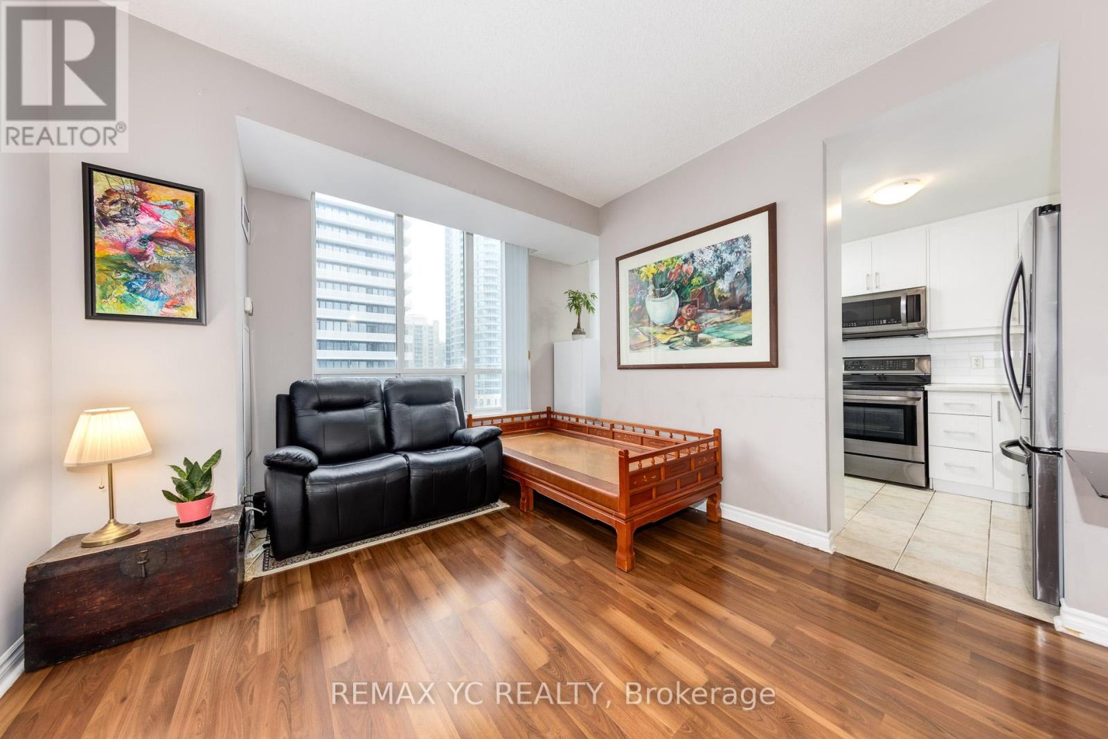 Apartment at 802 - 28 BYNG AVENUE, Toronto