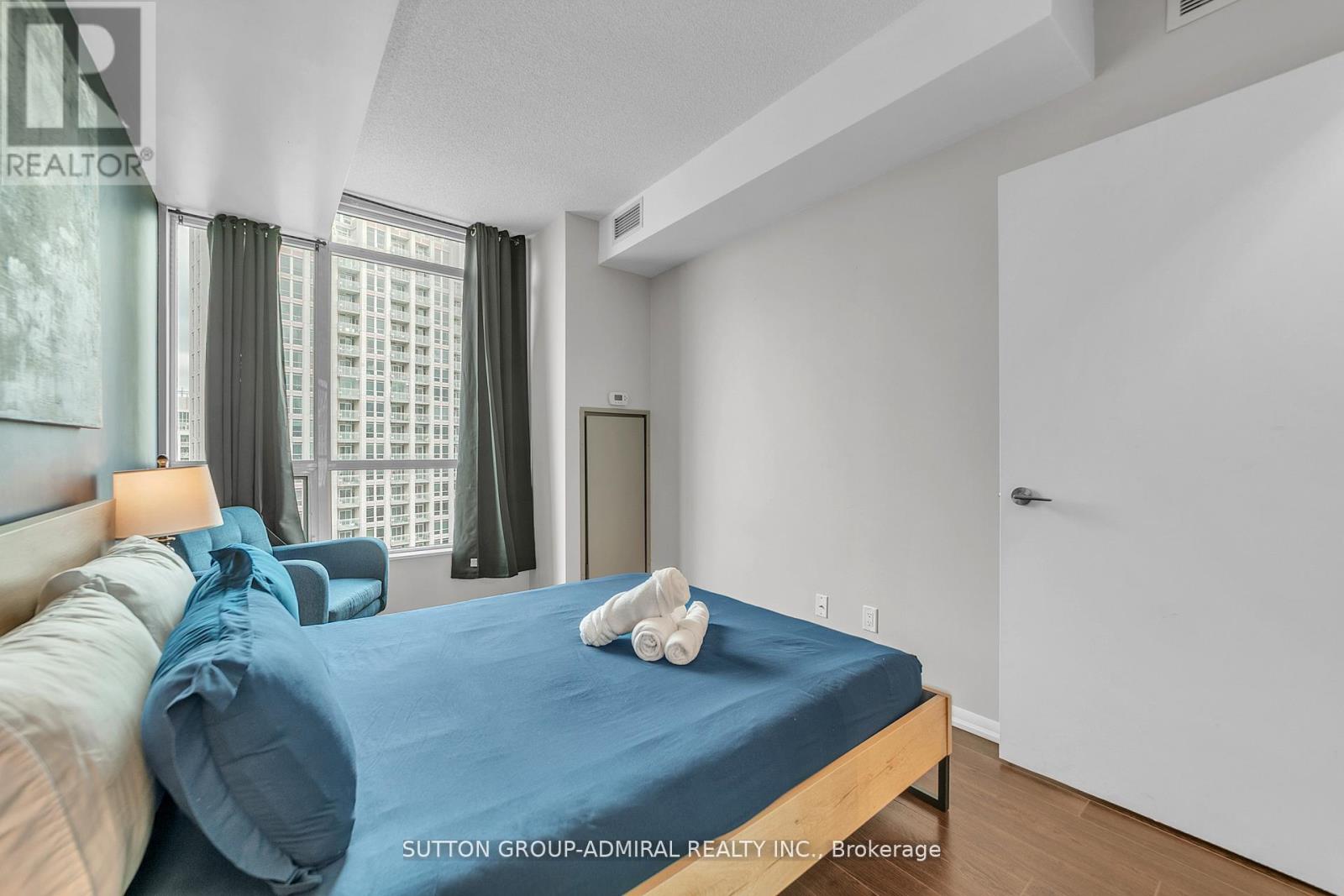 Apartment at 2601 - 215 FORT YORK BOULEVARD, Toronto