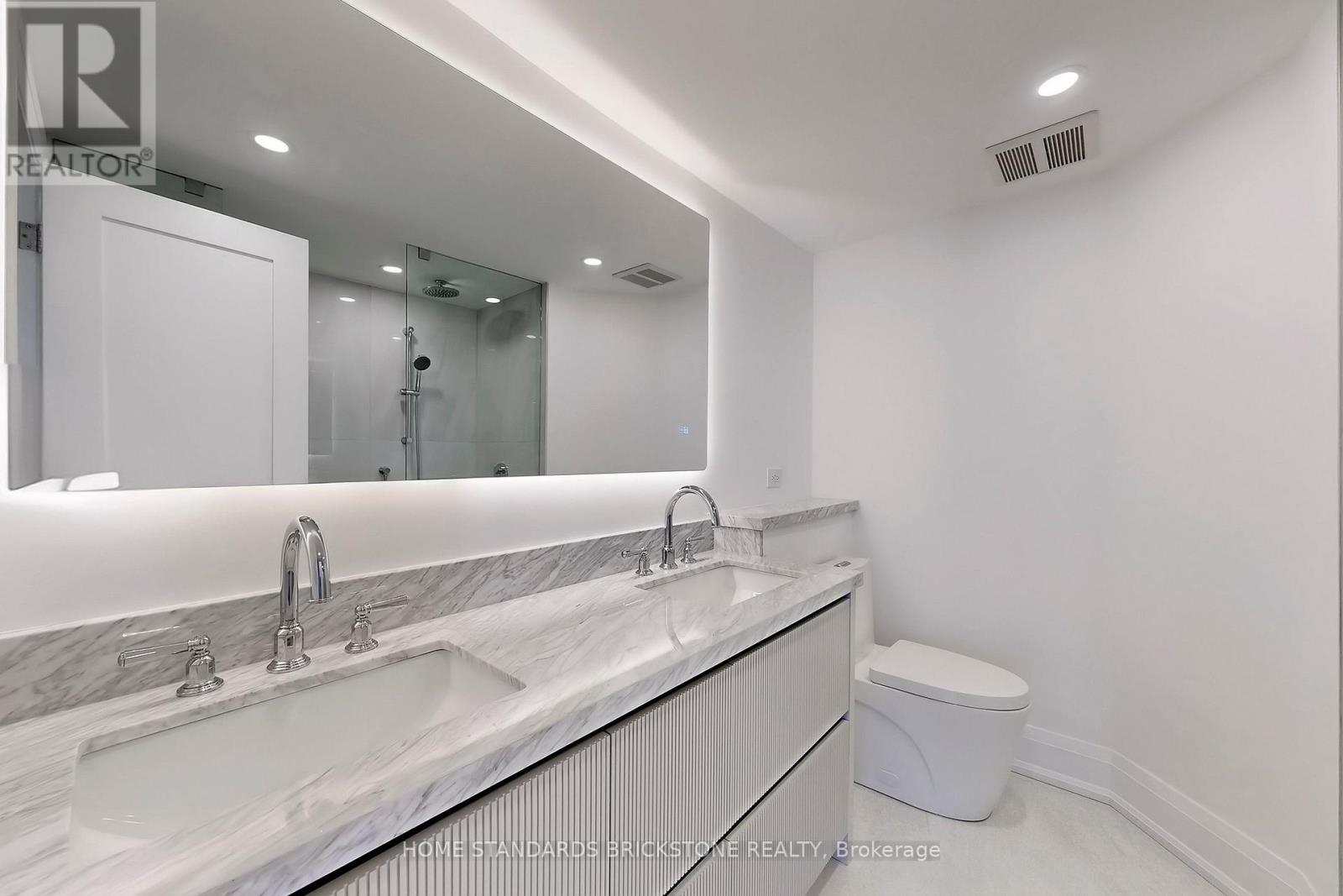 Apartment at 1001 - 40 ROSEHILL AVENUE, Toronto