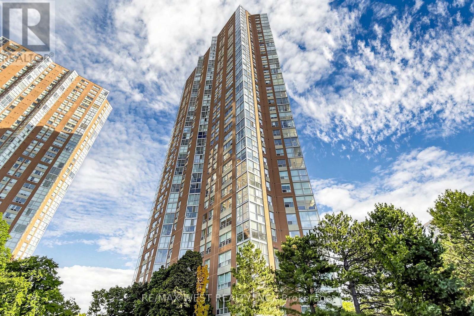 Apartment at 1302 - 5 CONCORDE PLACE, Toronto (Banbury-Don Mills)