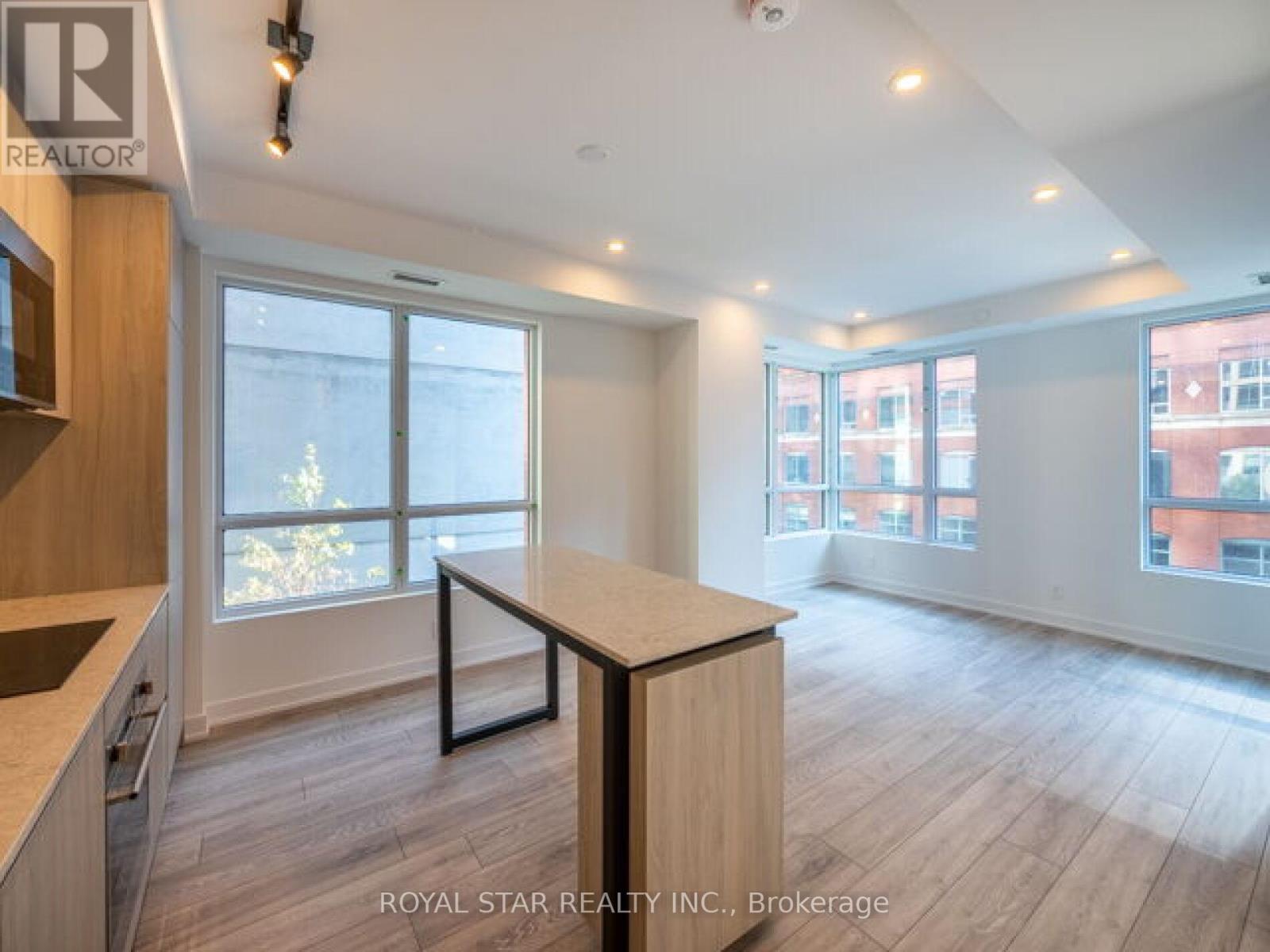 Apartment at 518 - 108 PETER STREET, Toronto