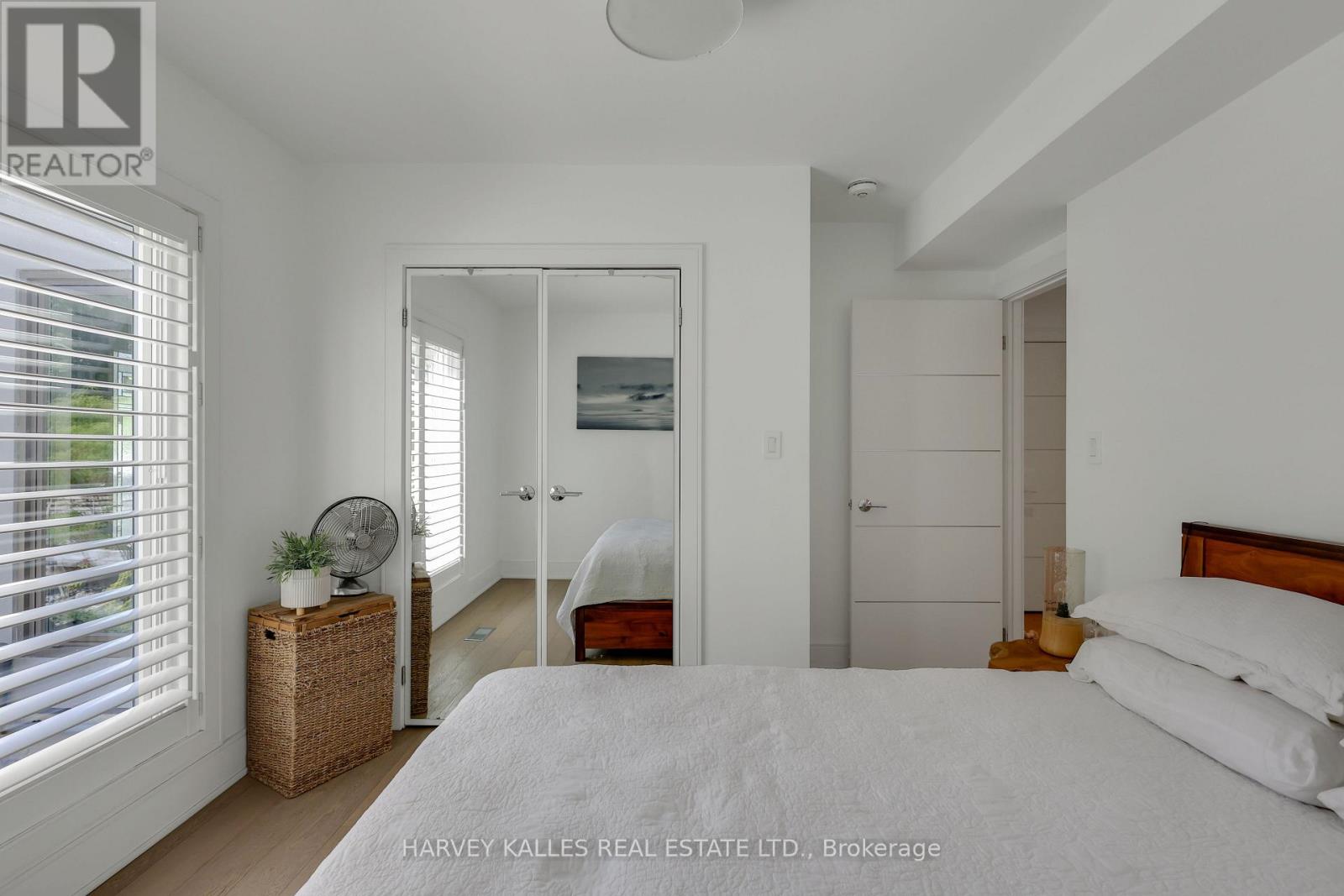 Semi-Detached/Link at 84 EDITH DRIVE, Toronto