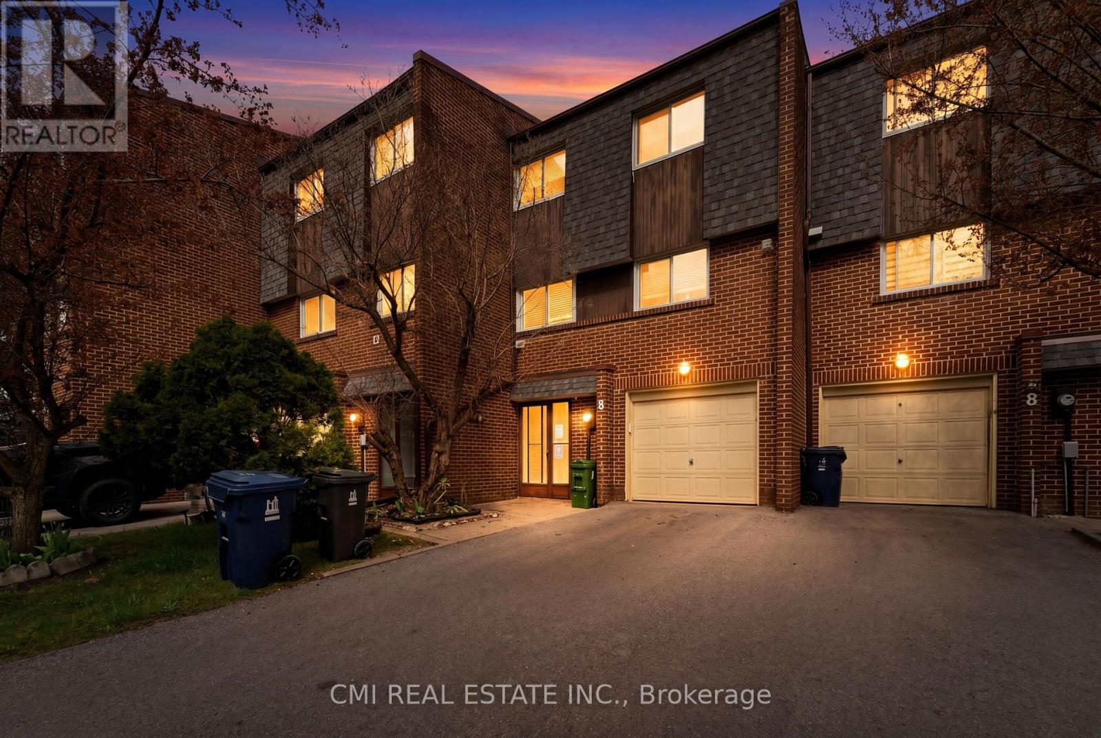 Townhouse at 6 WINDY GOLFWAY WAY, Toronto (Flemingdon Park)