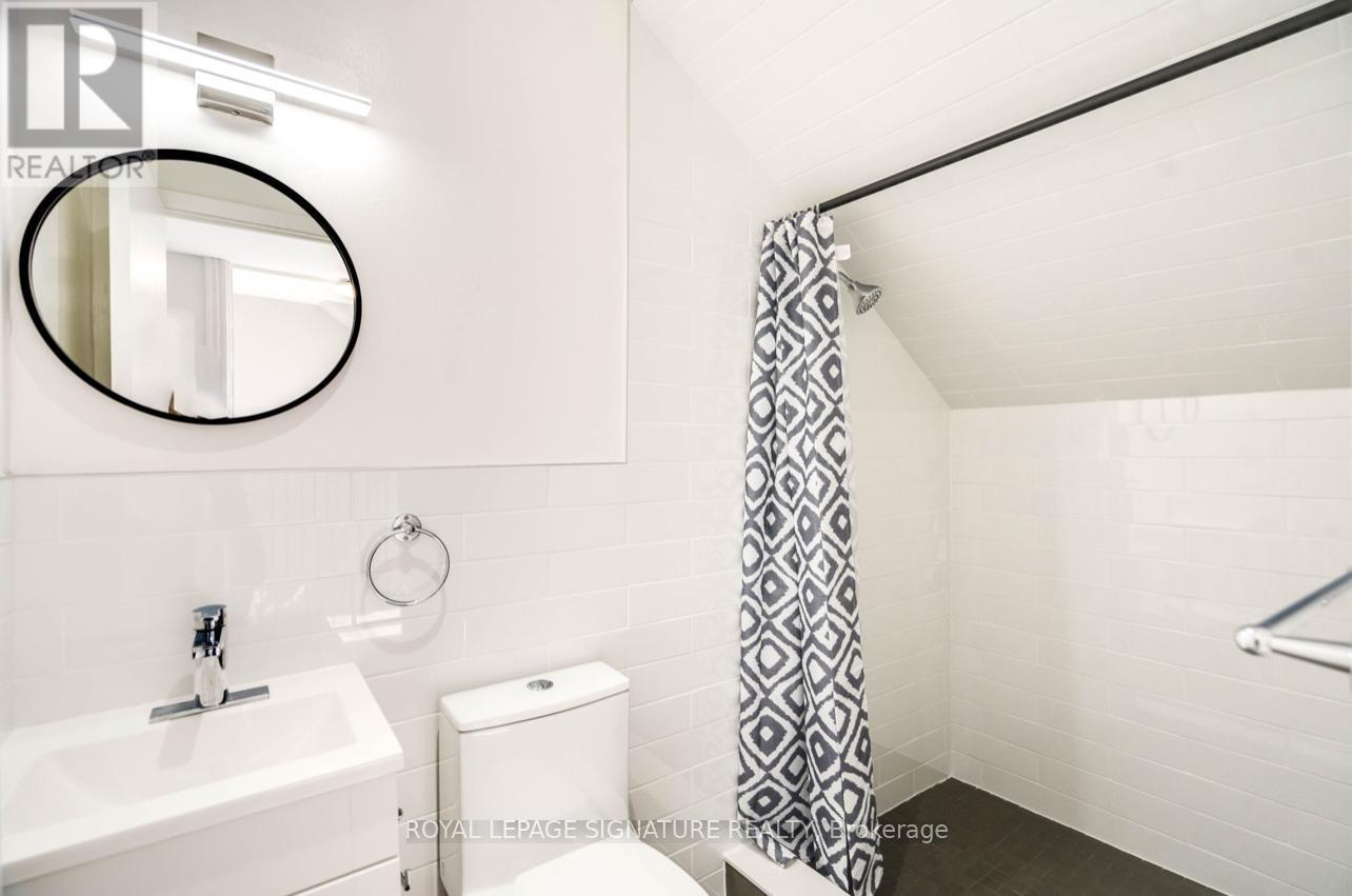 Detached at 2ND/3RD - 288 OSSINGTON AVENUE, Toronto