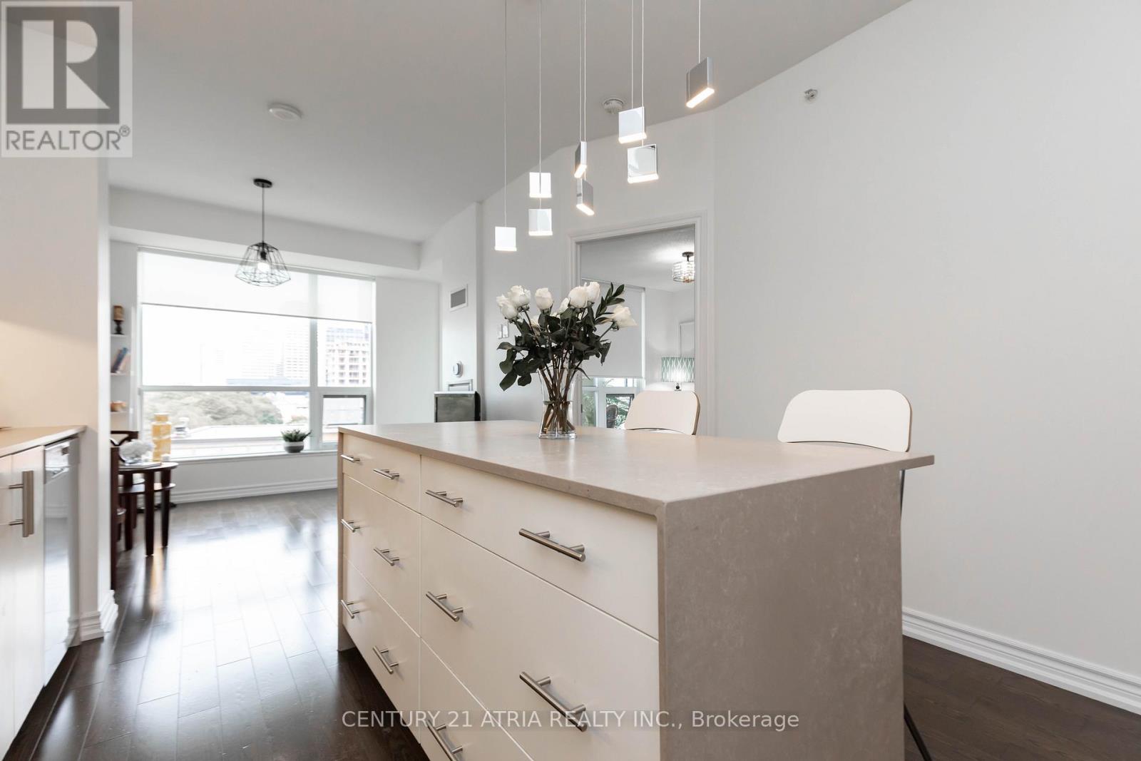 Apartment at 519 - 23 GLEBE ROAD W, Toronto
