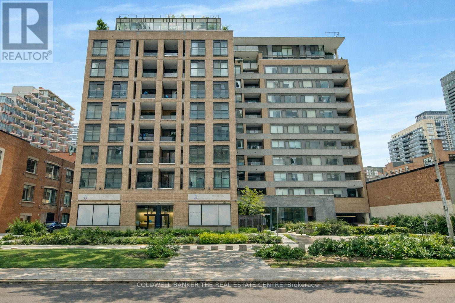 Apartment at 802 - 400 WELLINGTON STREET W, Toronto