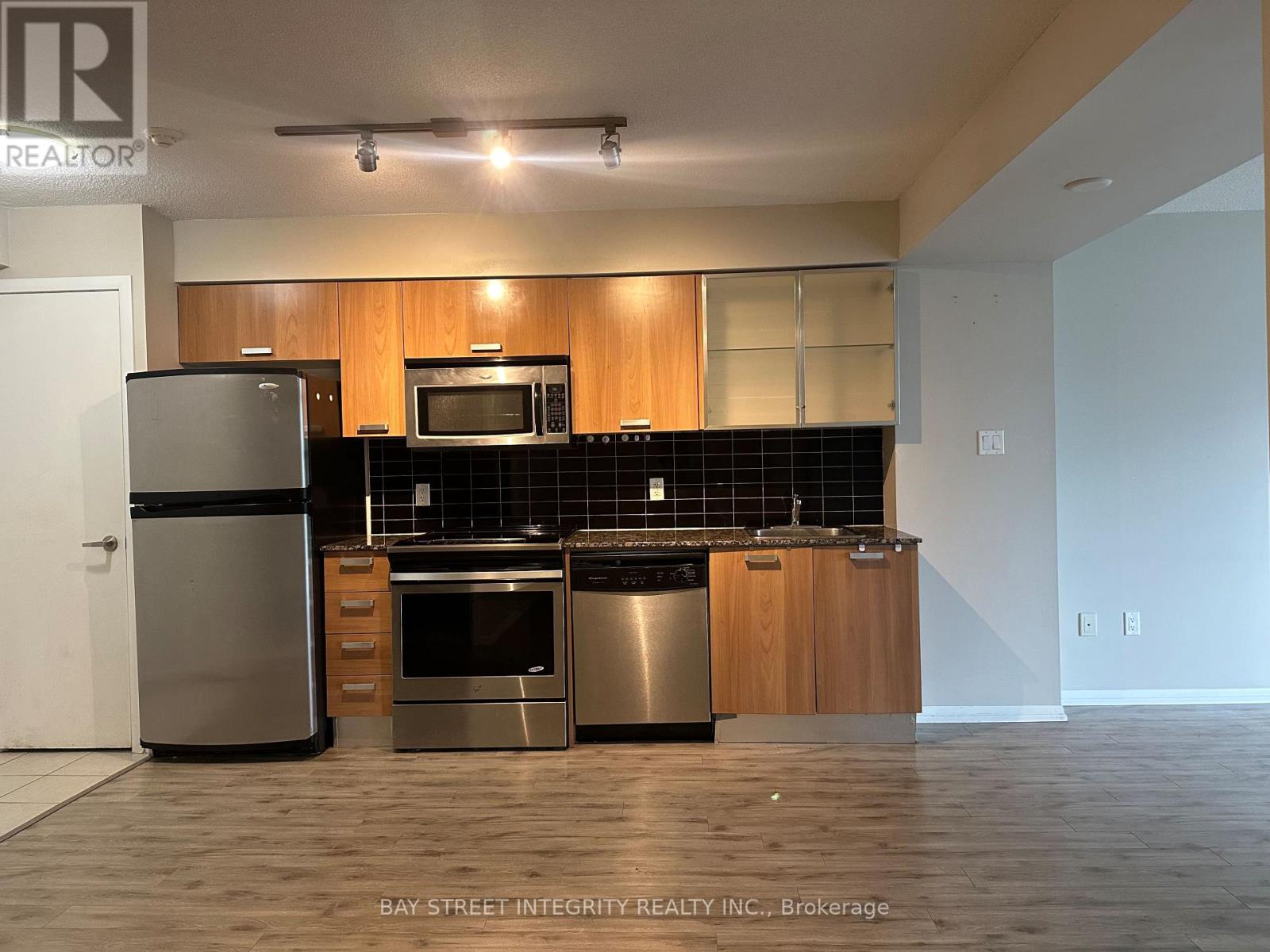 Apartment at 1110 - 37 GROSVENOR STREET, Toronto