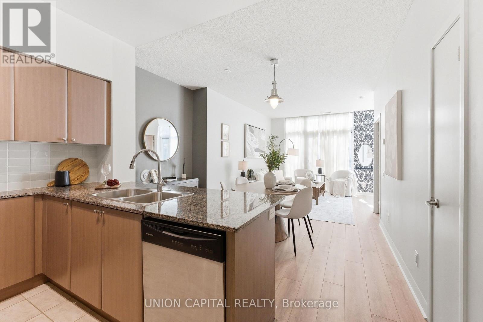 Apartment at 147 - 525 WILSON AVENUE, Toronto (Clanton Park)