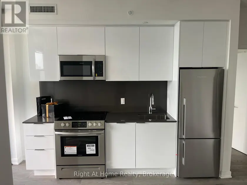 Apartment at 6 - 2606 25 RICHMOND STREET E, Toronto
