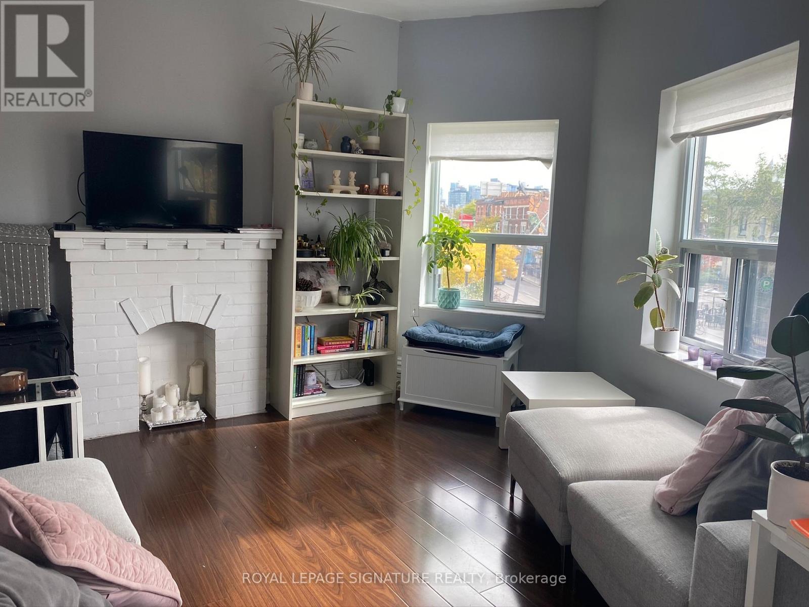 Multiplex at 3 - 172 BEATRICE STREET, Toronto (Palmerston-Little Italy)
