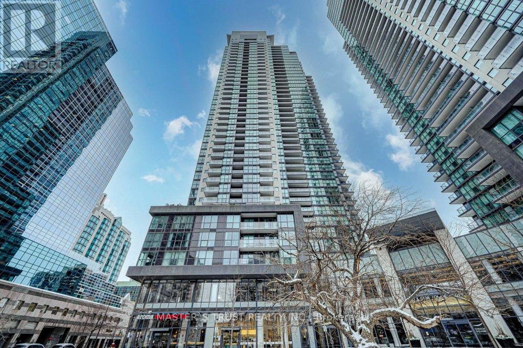 Apartment at 815 - 5162 YONGE STREET, Toronto (Willowdale West)