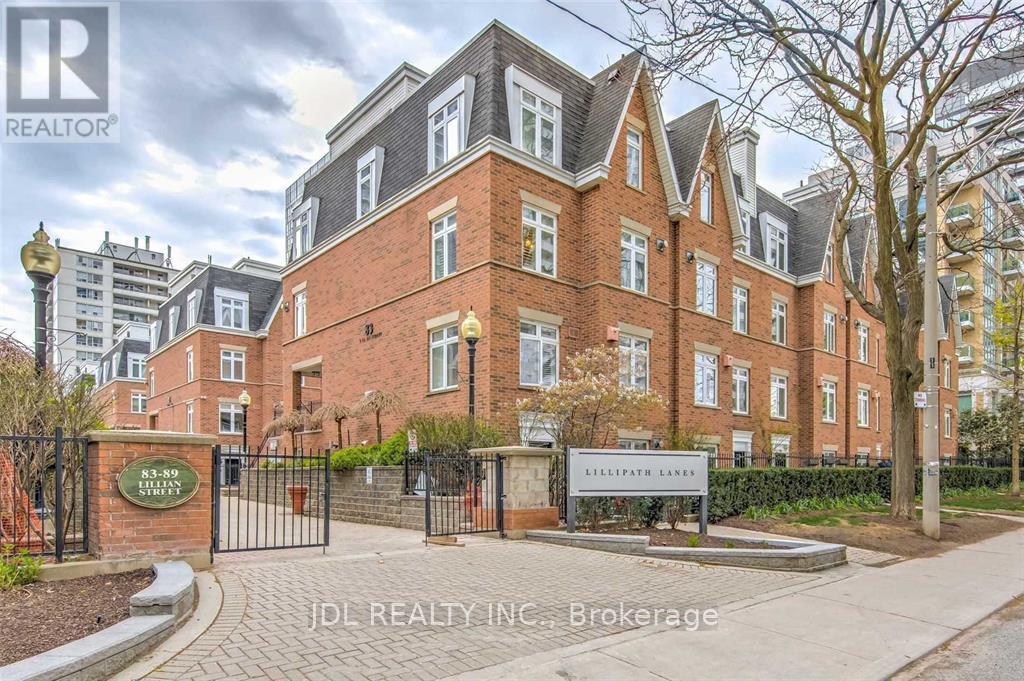 Townhouse at 5 - 87 LILLIAN STREET, Toronto