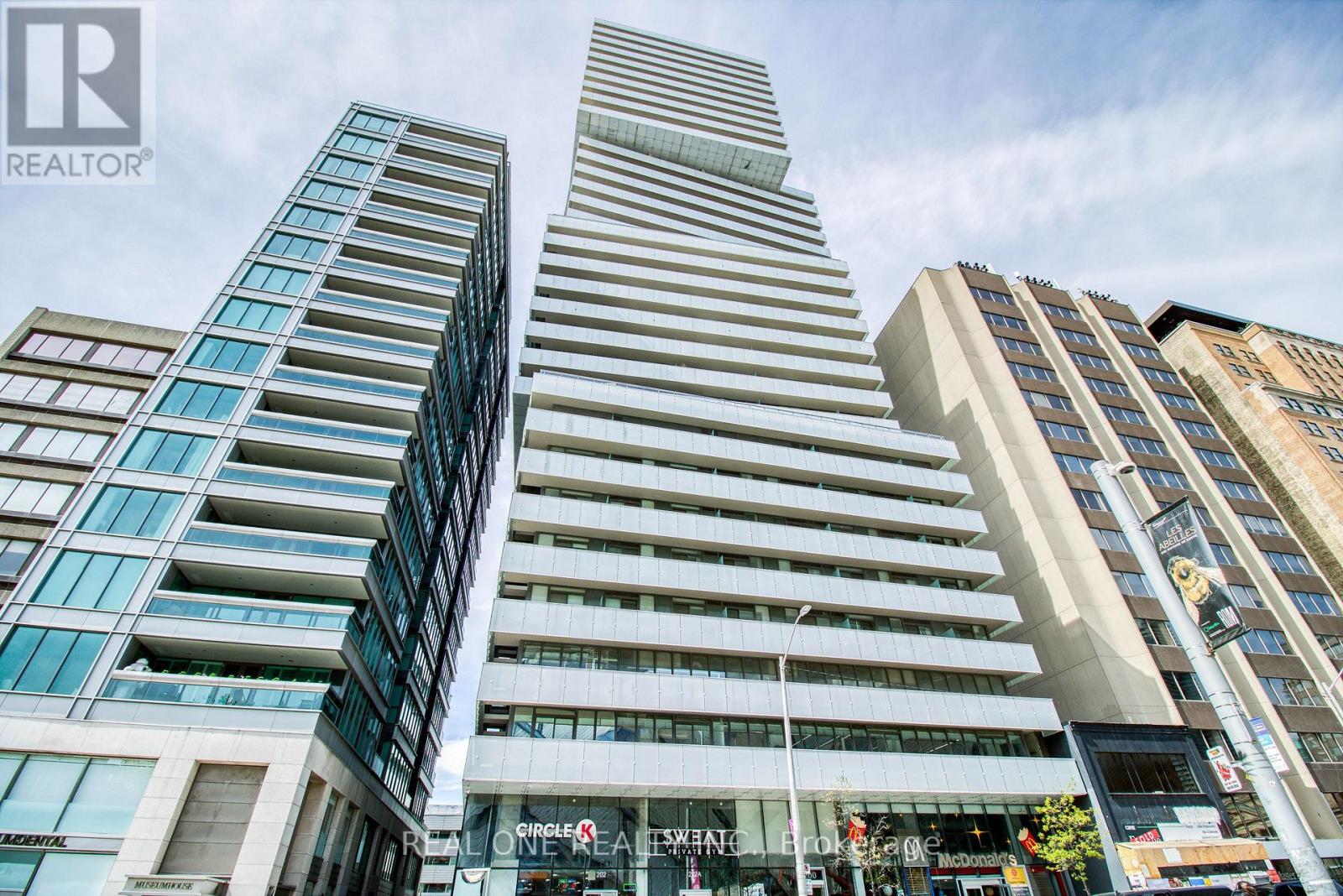 Apartment at 3104 - 200 BLOOR STREET W, Toronto