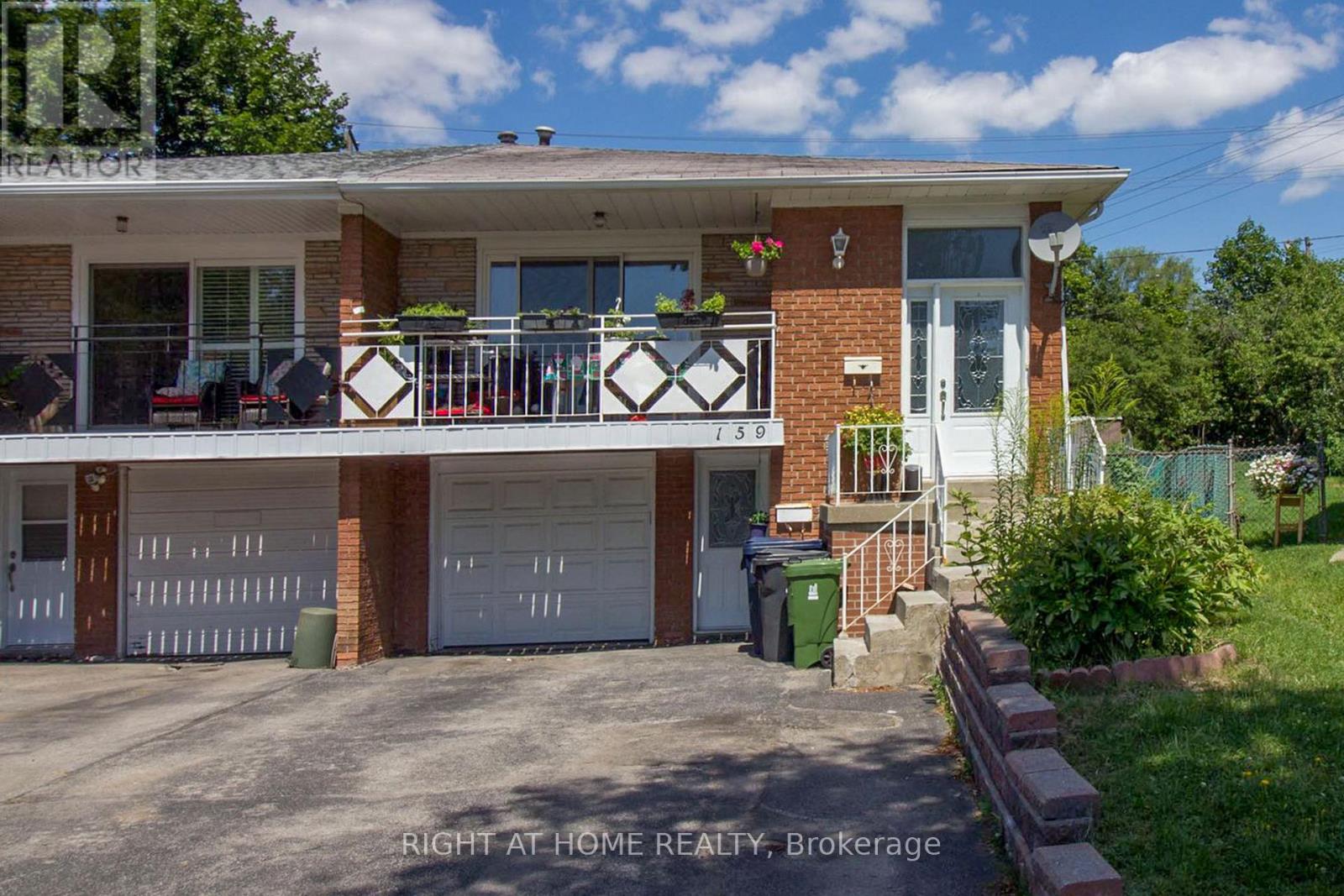 Semi-Detached/Link at LOWER - 159 MINTWOOD DRIVE, Toronto (Bayview Woods-Steeles)