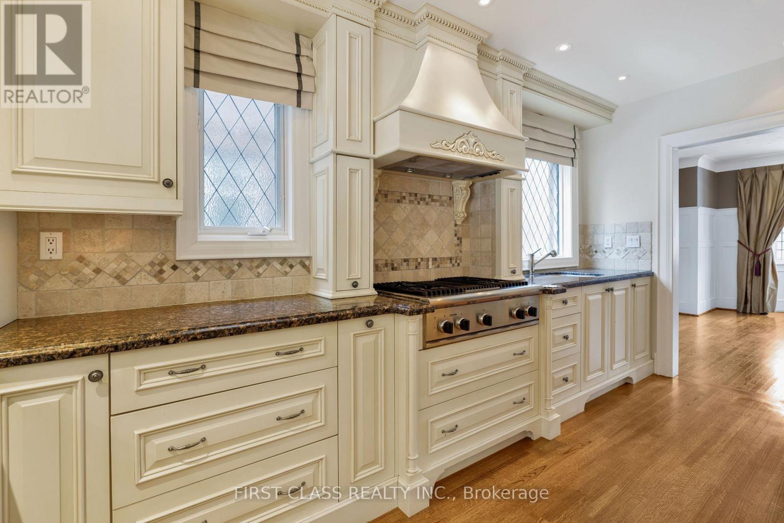 Detached at 80 DOUGLAS DRIVE, Toronto