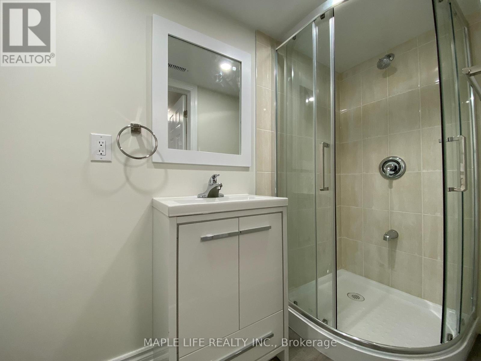 Detached at 16 LYNDALE DRIVE, Toronto