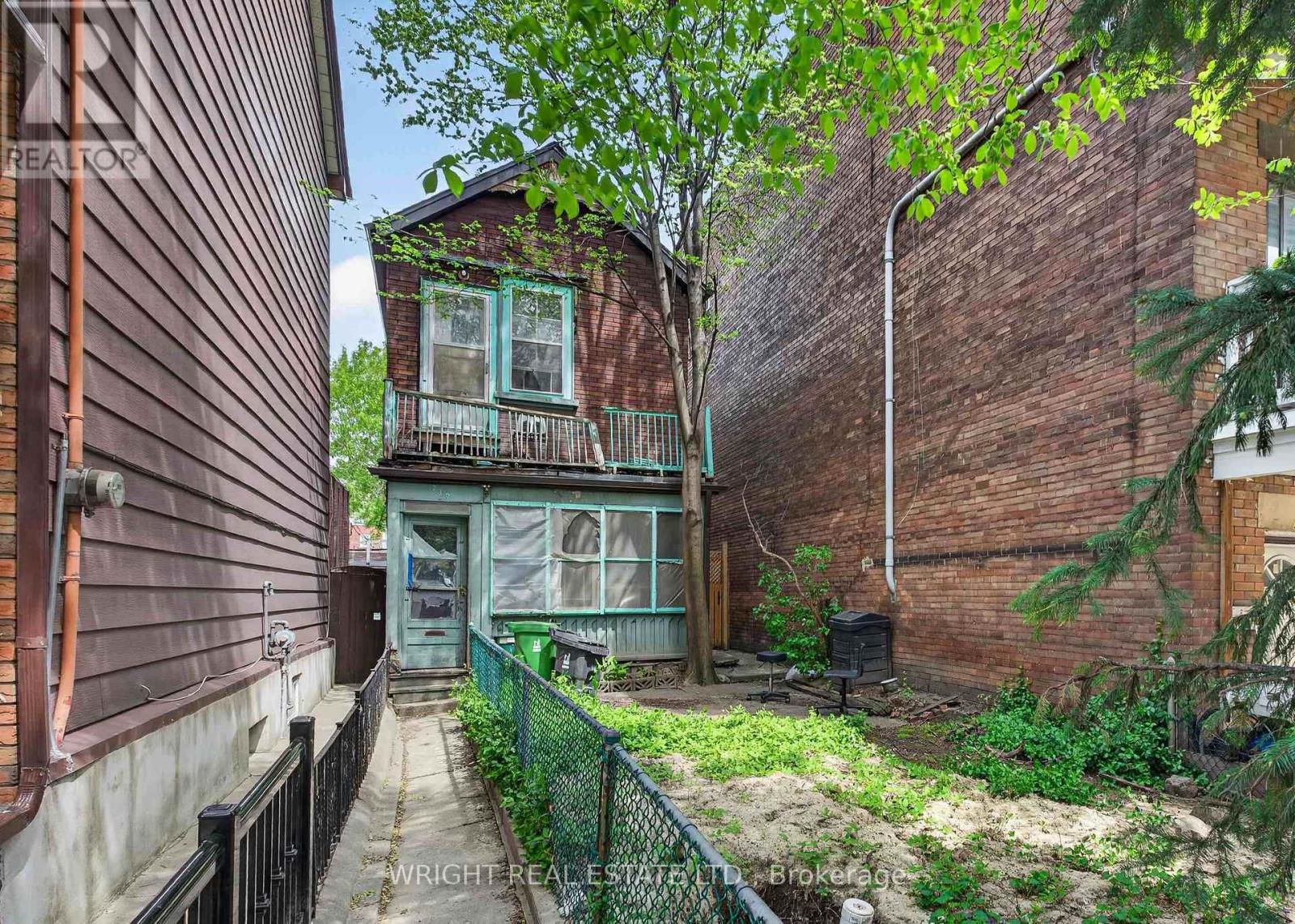 Detached at 239 MANNING AVENUE, Toronto