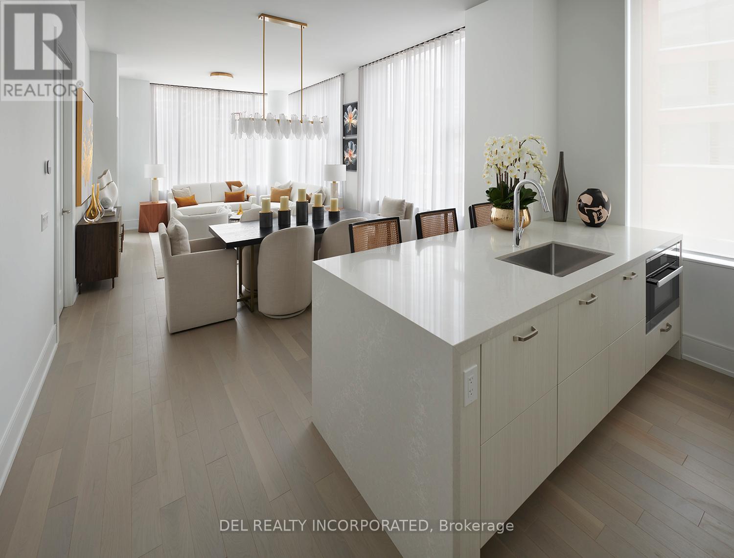 Apartment at 303 - 455 WELLINGTON STREET W, Toronto