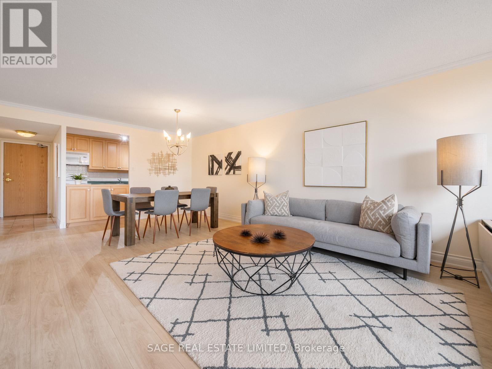 Apartment at 213E - 30 FASHION ROSEWAY, Toronto