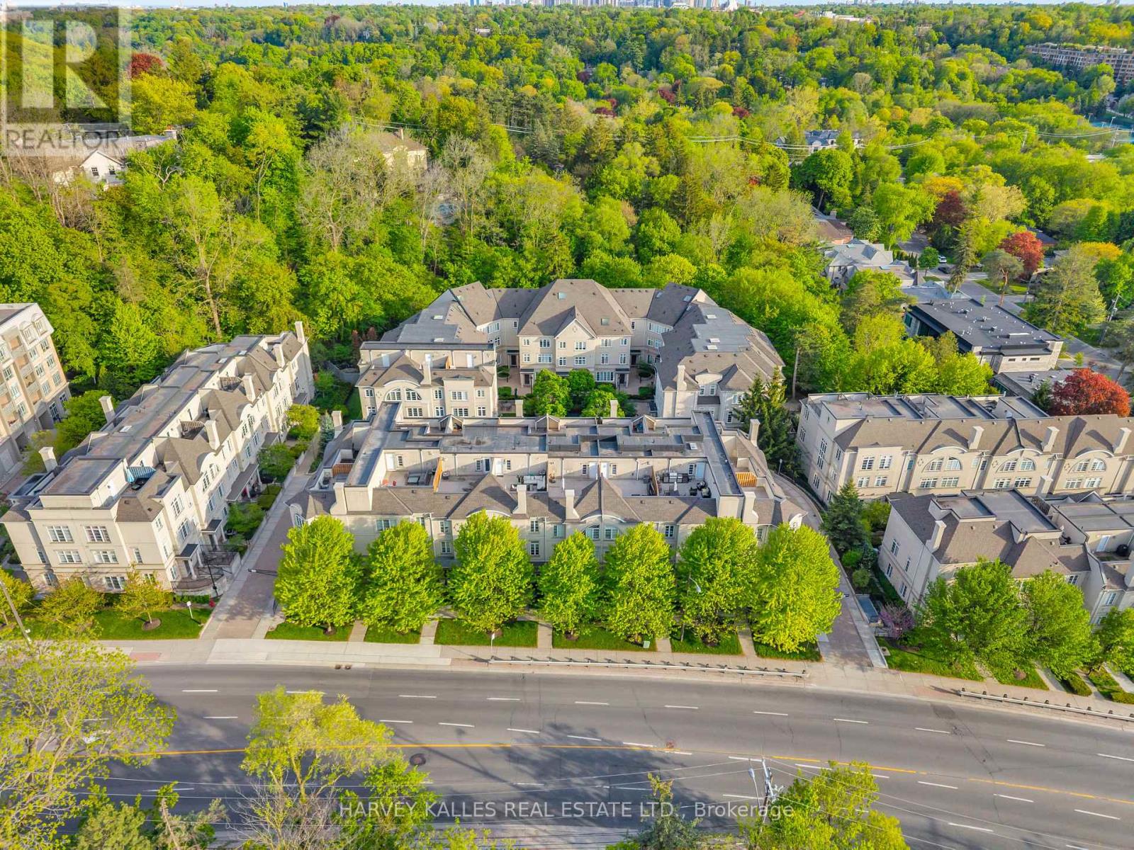Townhouse at 313 - 51 YORK MILLS ROAD, Toronto (Bridle Path-Sunnybrook-York Mills)