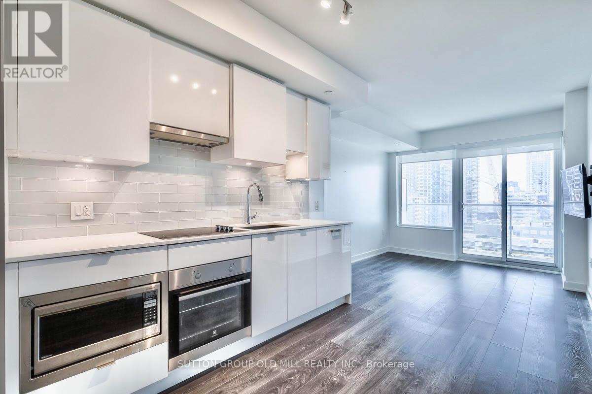 Apartment at 1411 - 195 REDPATH AVENUE, Toronto (Mount Pleasant West)