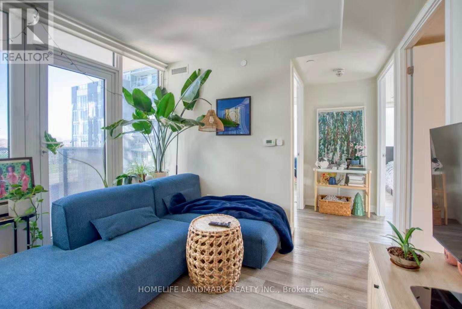 Apartment at 402 - 38 MONTE KWINTER COURT, Toronto (Clanton Park)