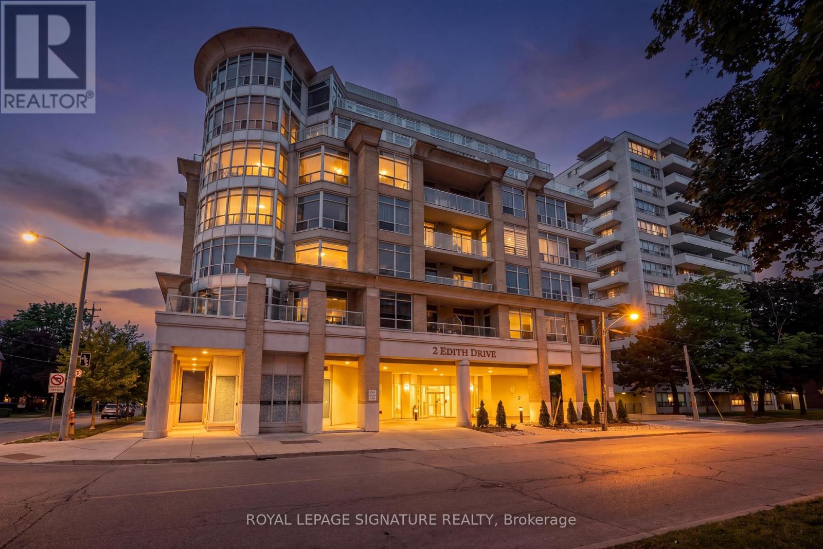Apartment at 307 - 2 EDITH DRIVE, Toronto